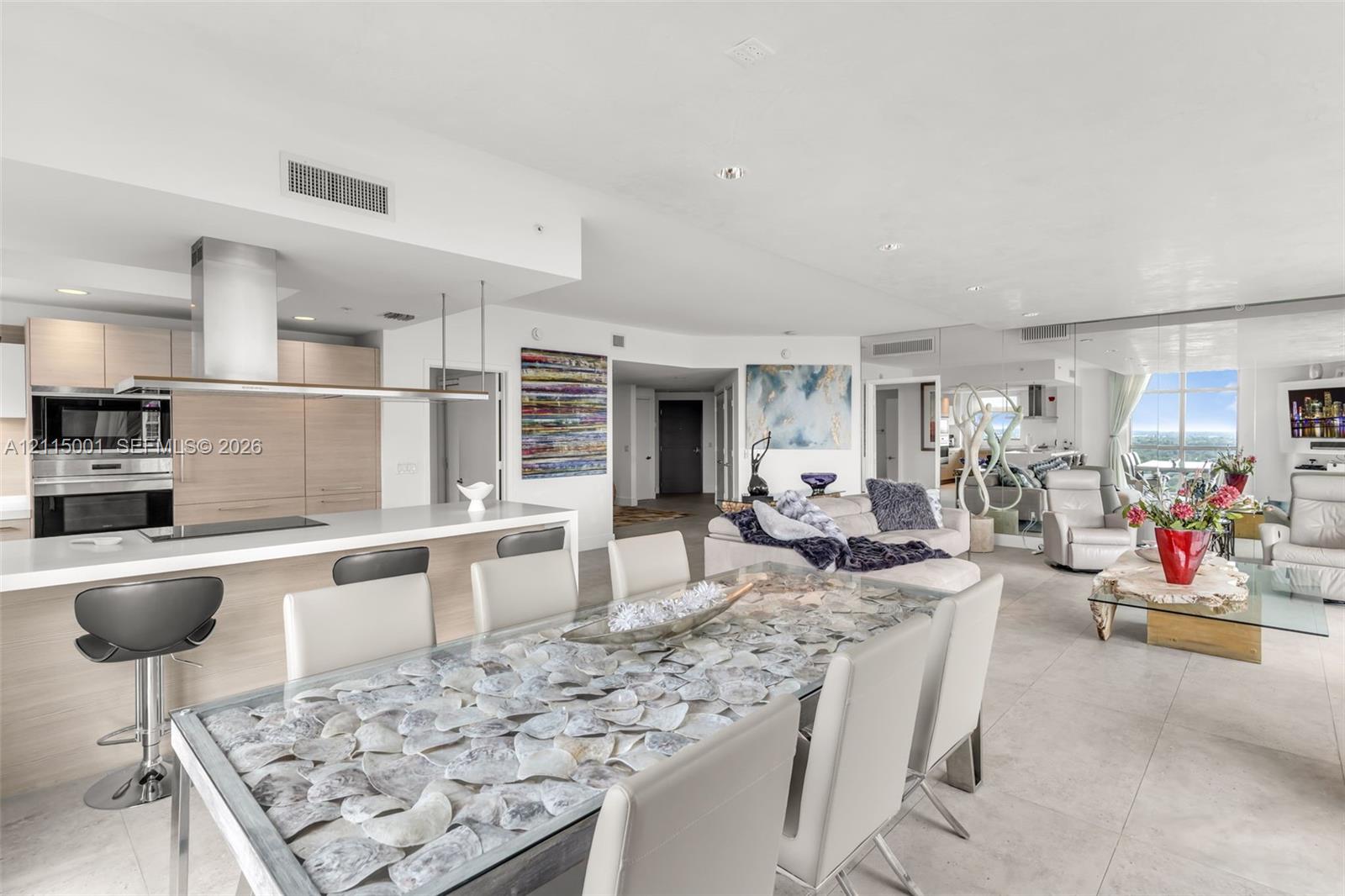 17301 Biscayne Boulevard 2101 Property Photo 1