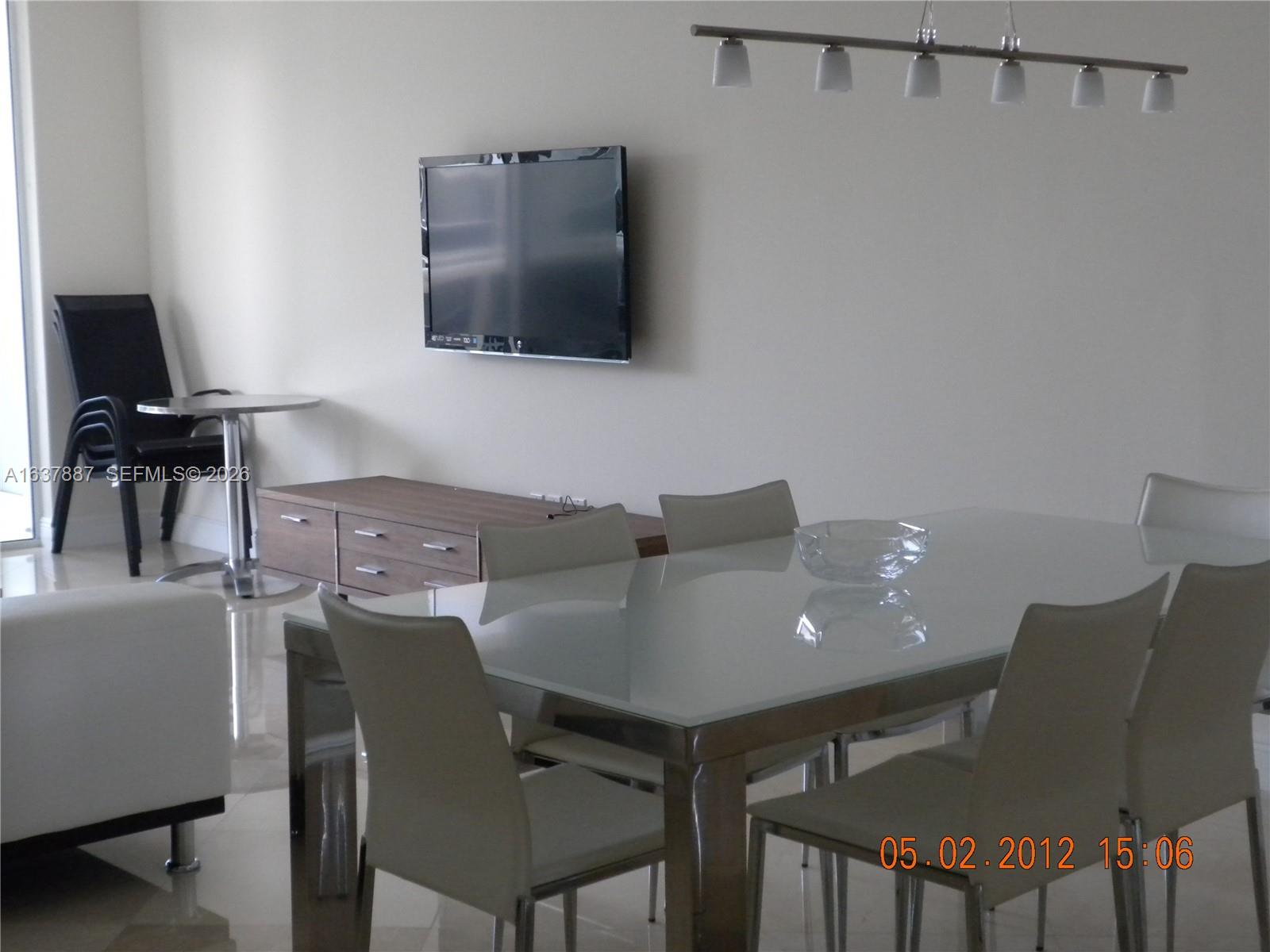 A1637887 Property Photo 6