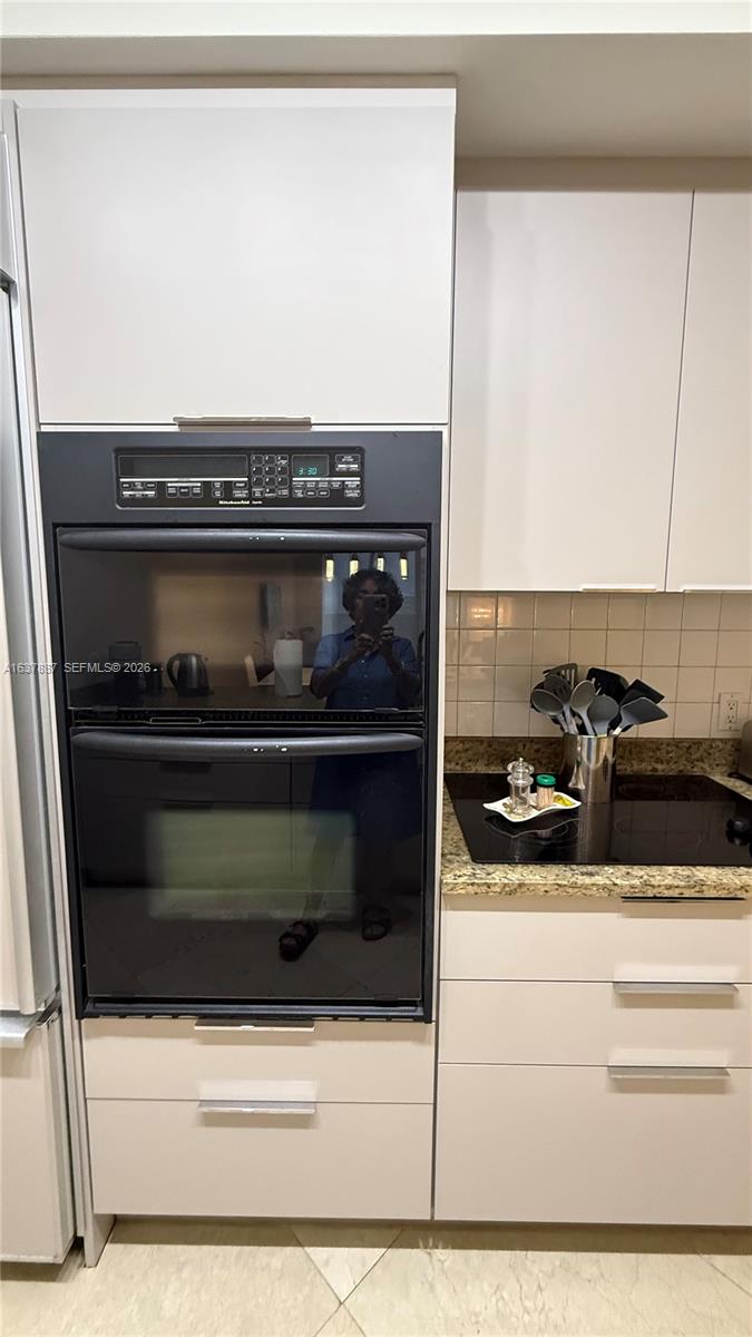 A1637887 Property Photo 10