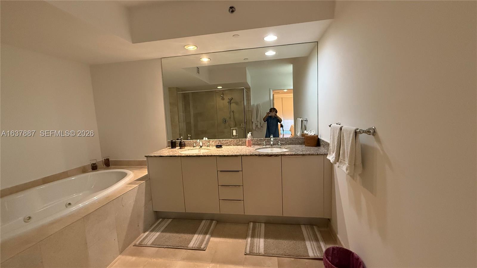 A1637887 Property Photo 13