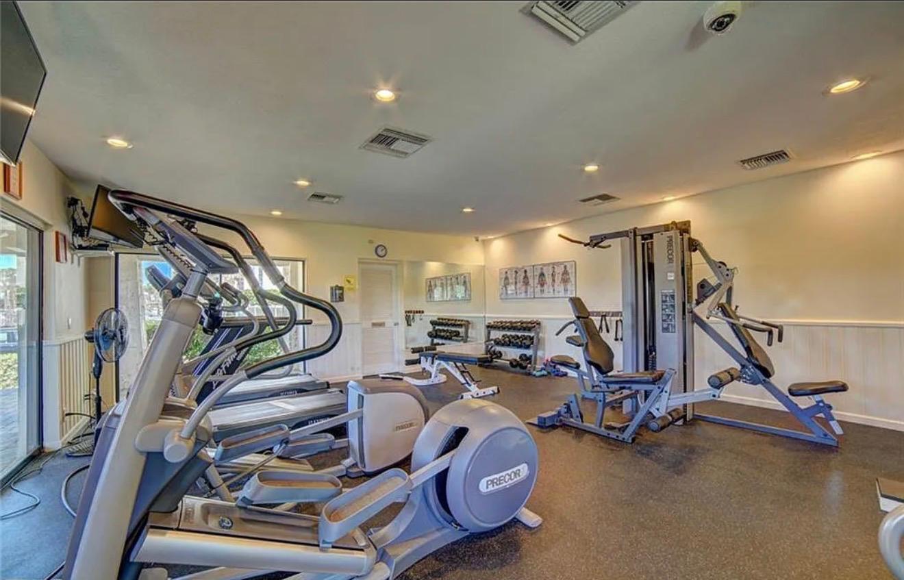9900 S Ocean Drive 1 Property Photo 17