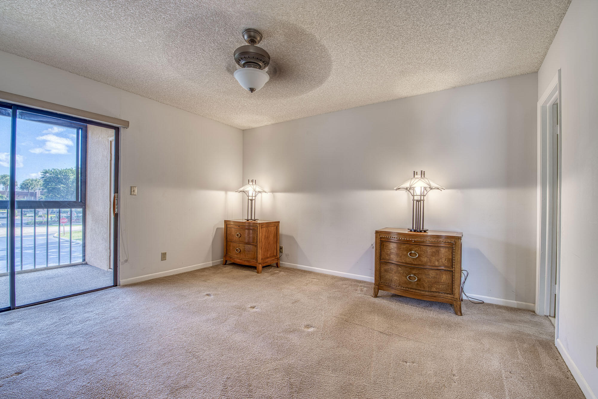 15108 Ashland Drive 215 Property Photo 8