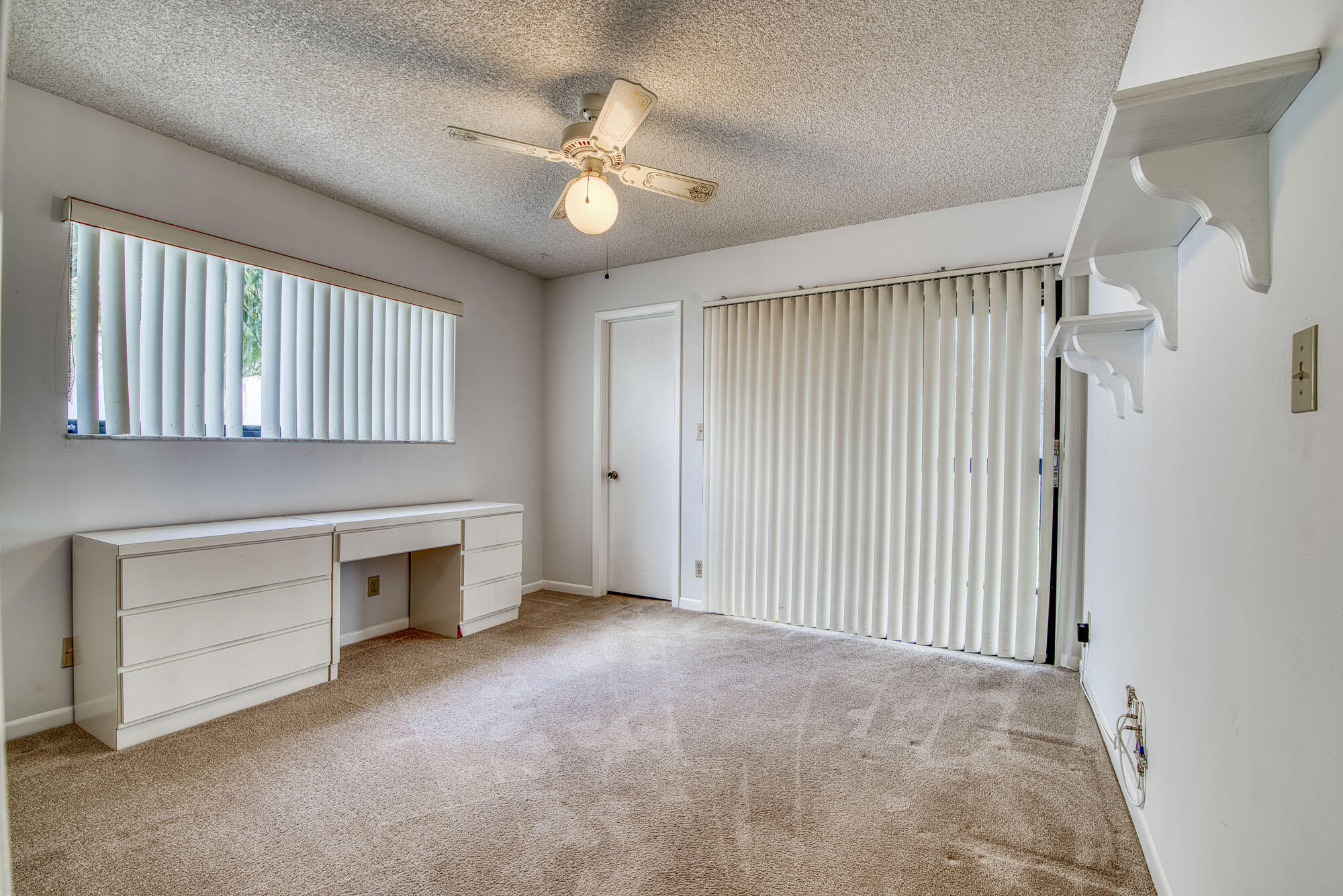 15108 Ashland Drive 215 Property Photo 11