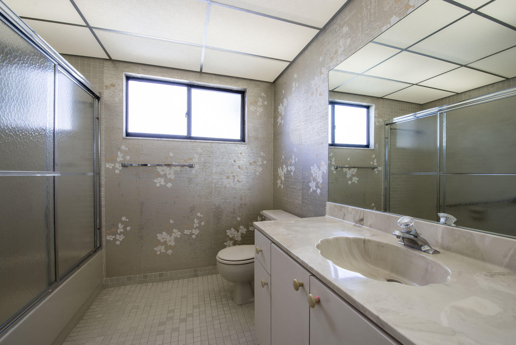 15108 Ashland Drive 215 Property Photo 12