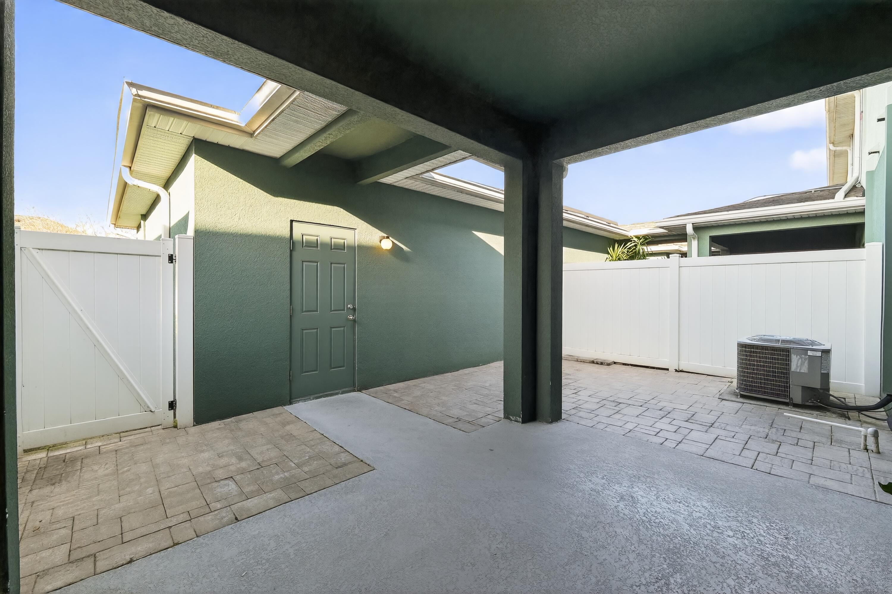 4750 Nathan Hale Boulevard Property Photo 27