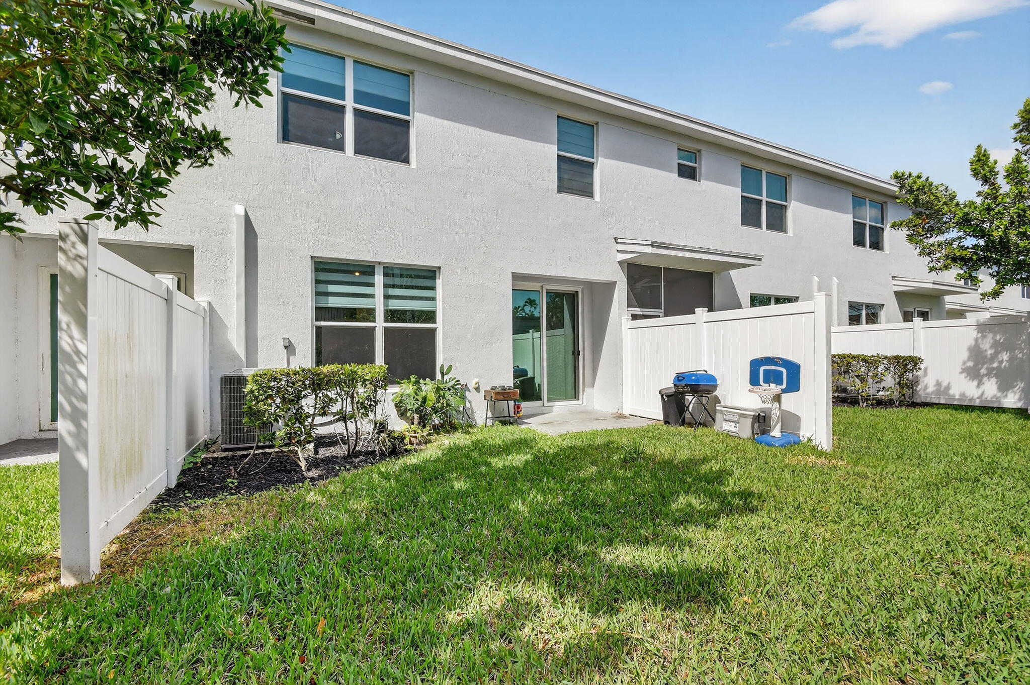 4326 Hammock Grove Drive Property Photo 32