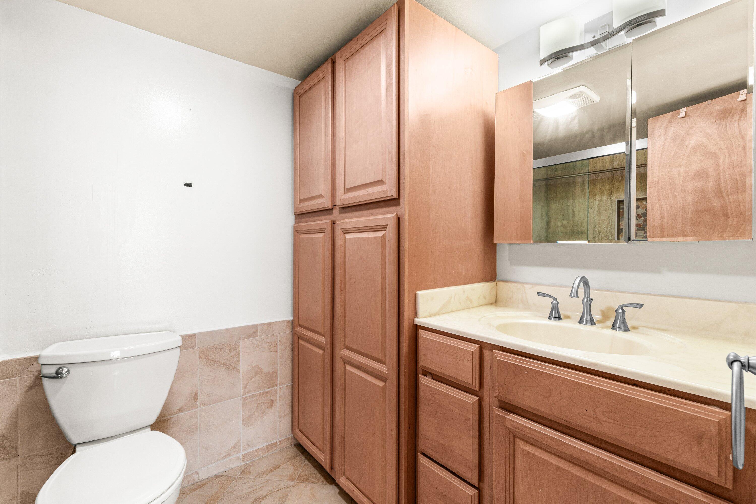 1020 Silk Oak Terrace 102 Property Photo 5