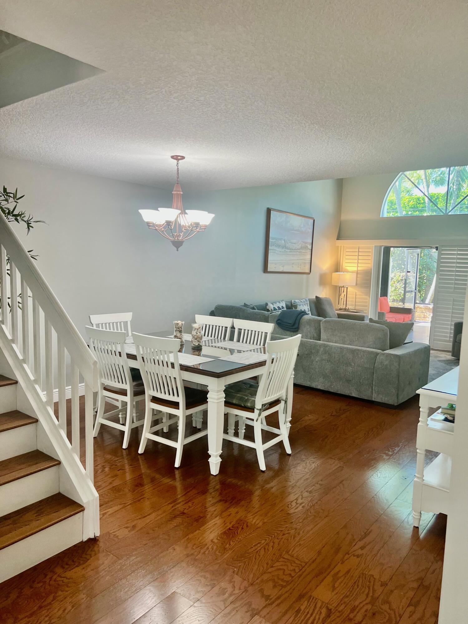 1209 Ocean Dunes Circle Property Photo 3