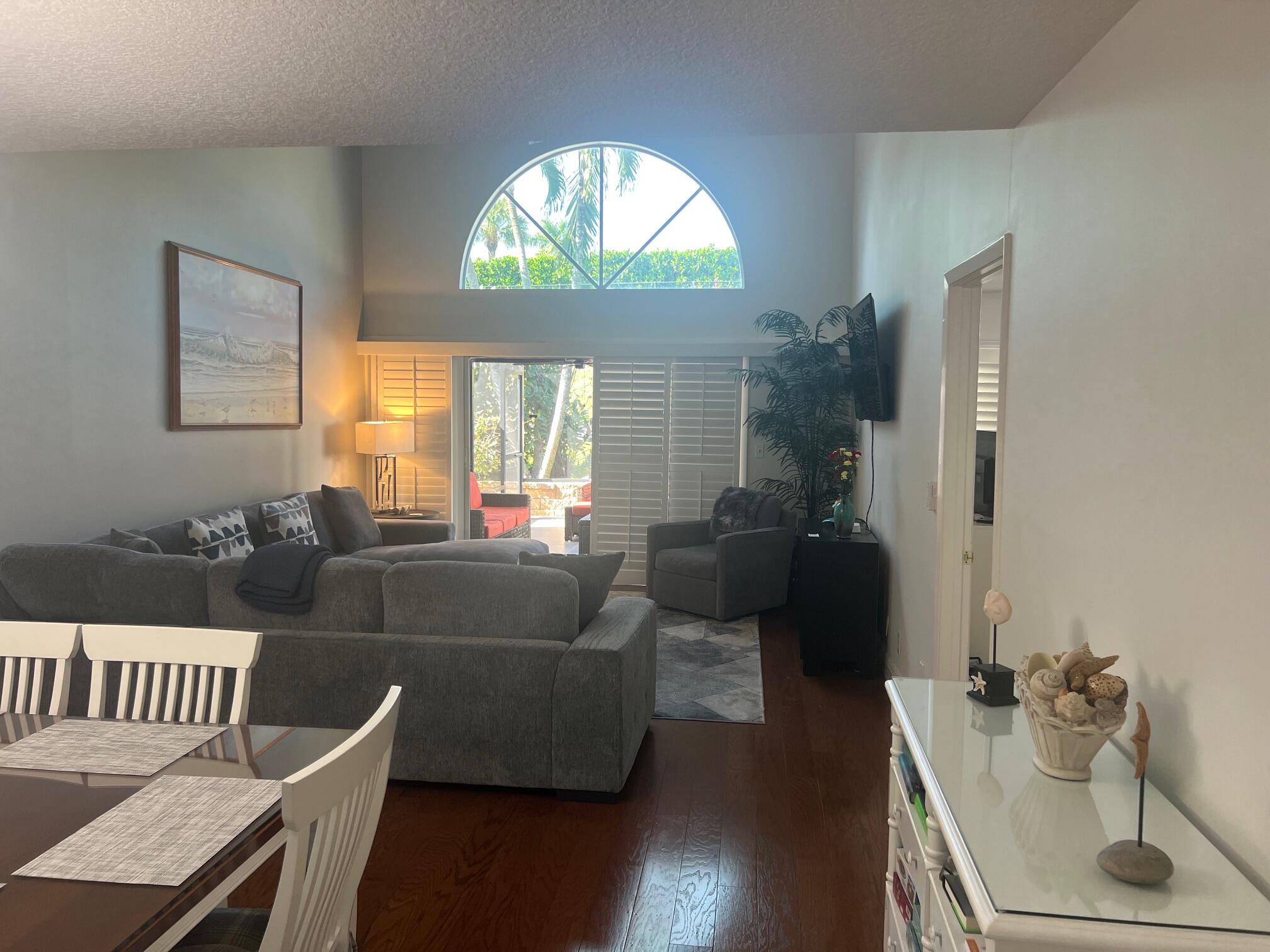 1209 Ocean Dunes Circle Property Photo 4