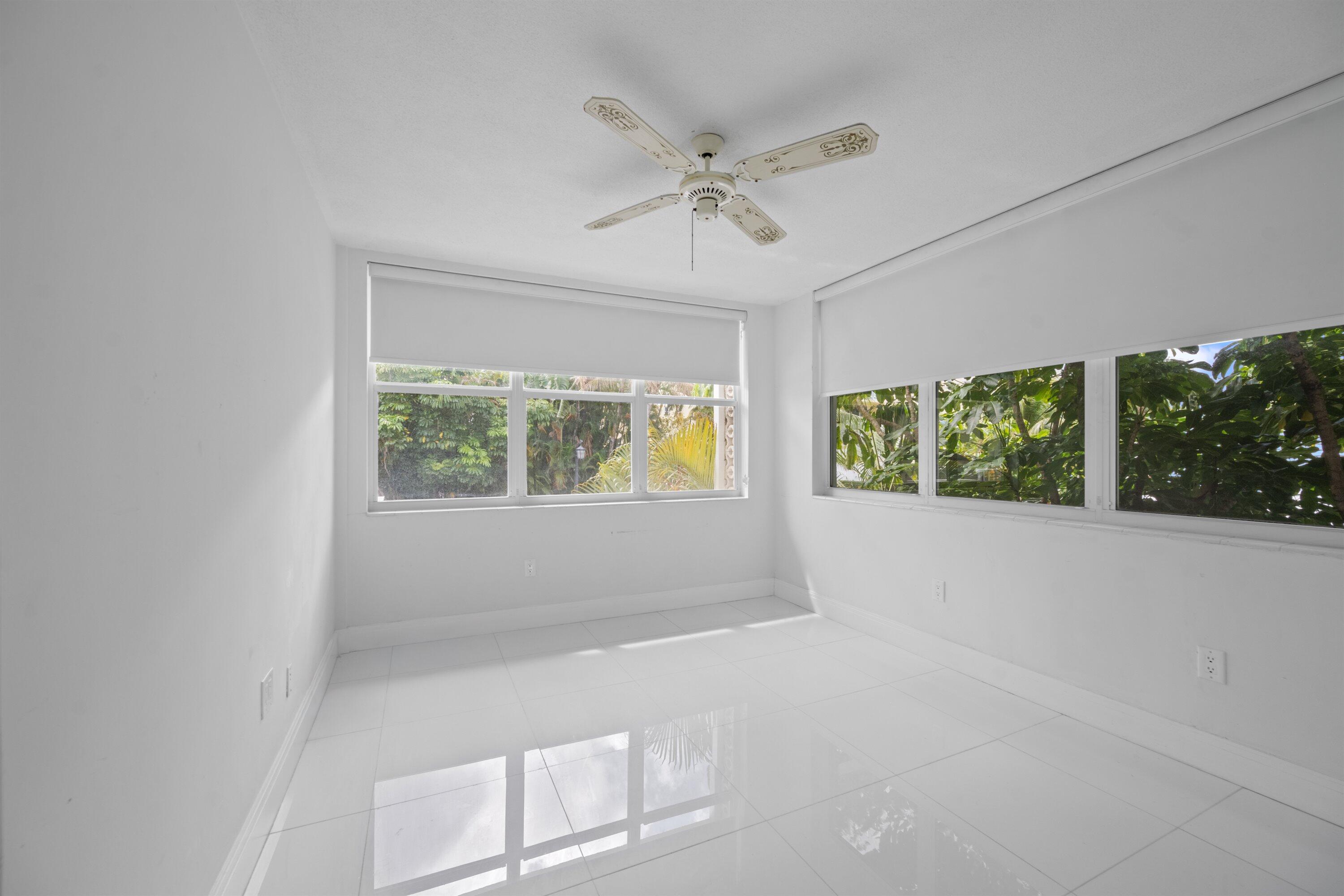 401 Peruvian Avenue 2010 Property Photo 8