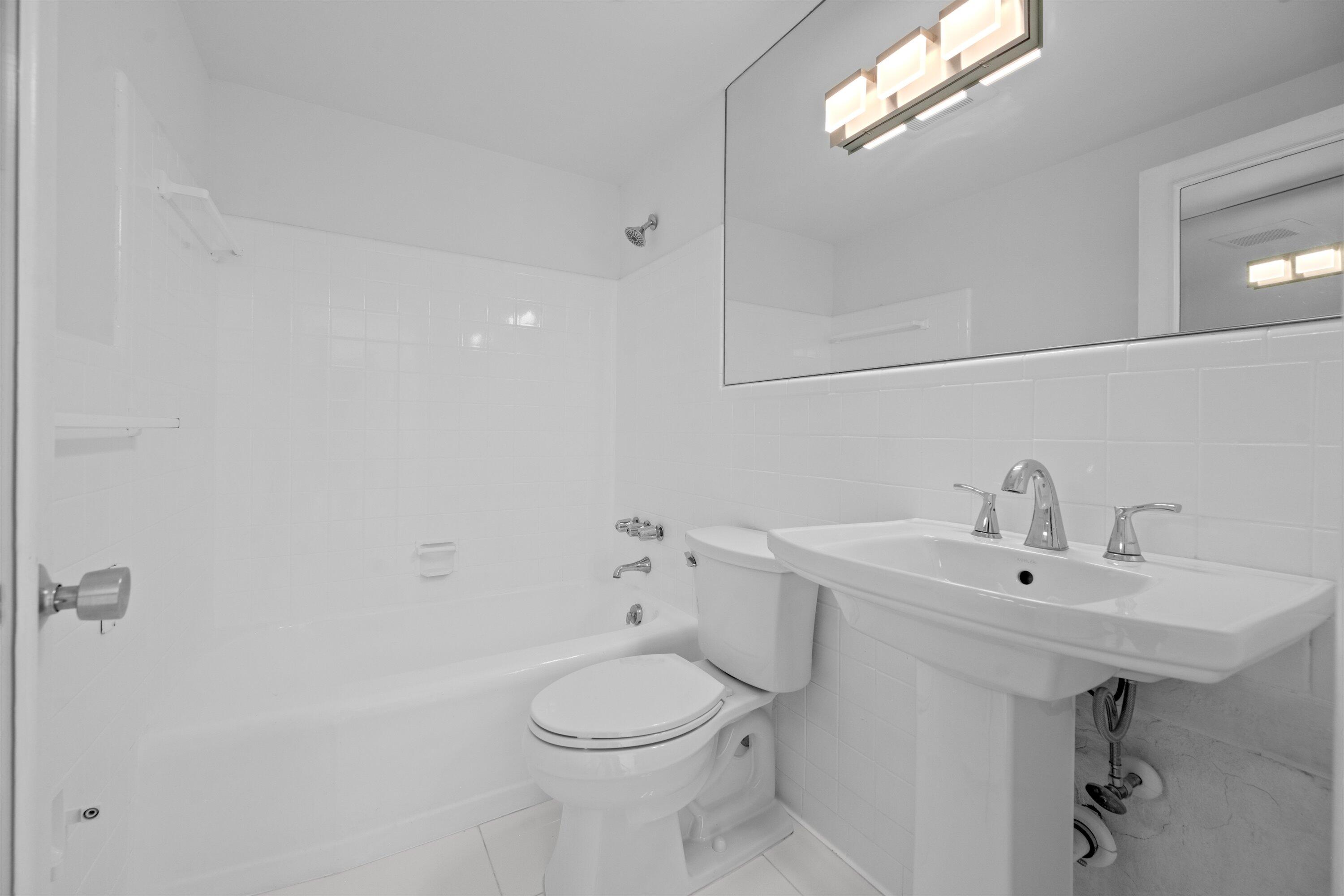 401 Peruvian Avenue 2010 Property Photo 10