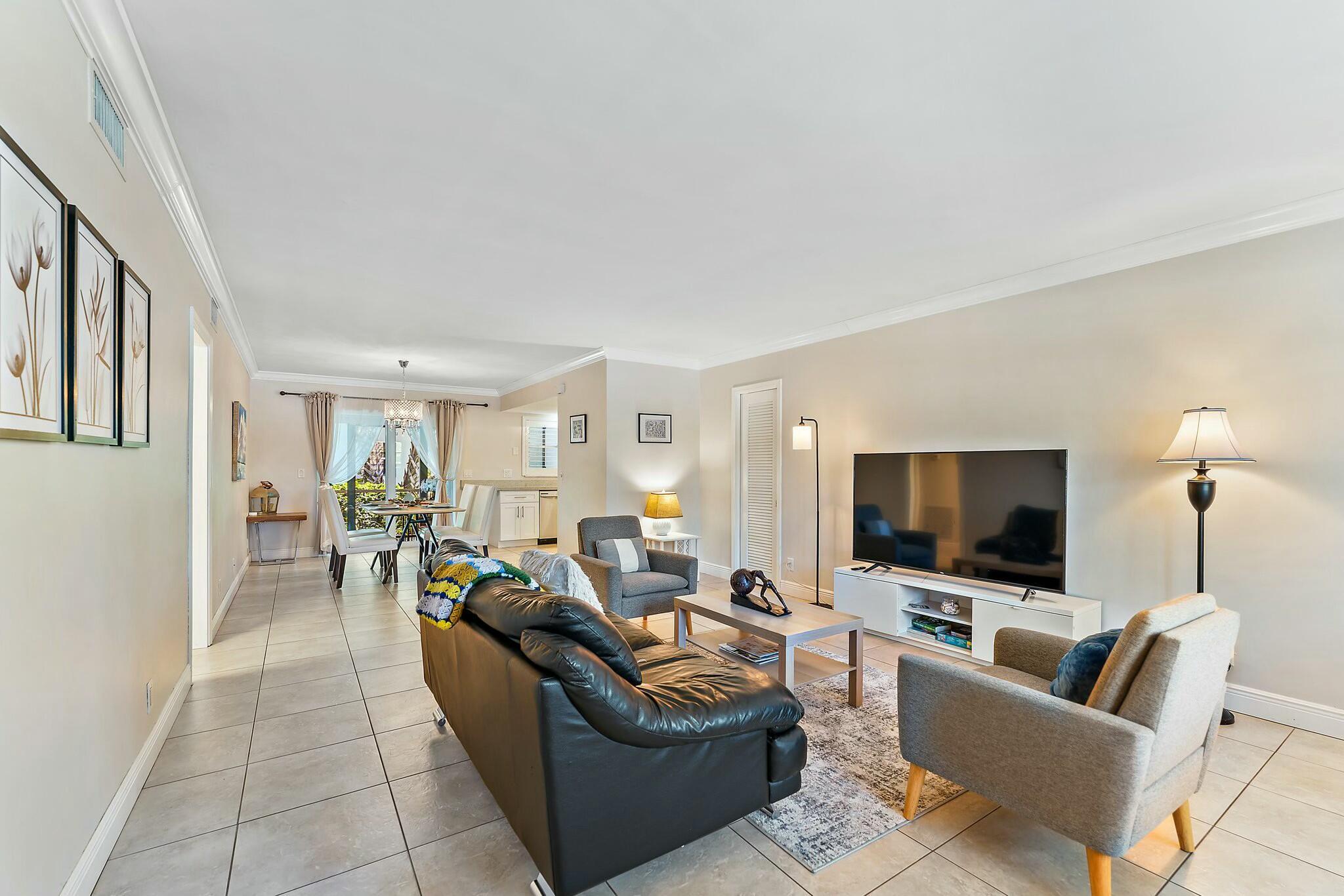 3036 Park Avenue Property Photo 2