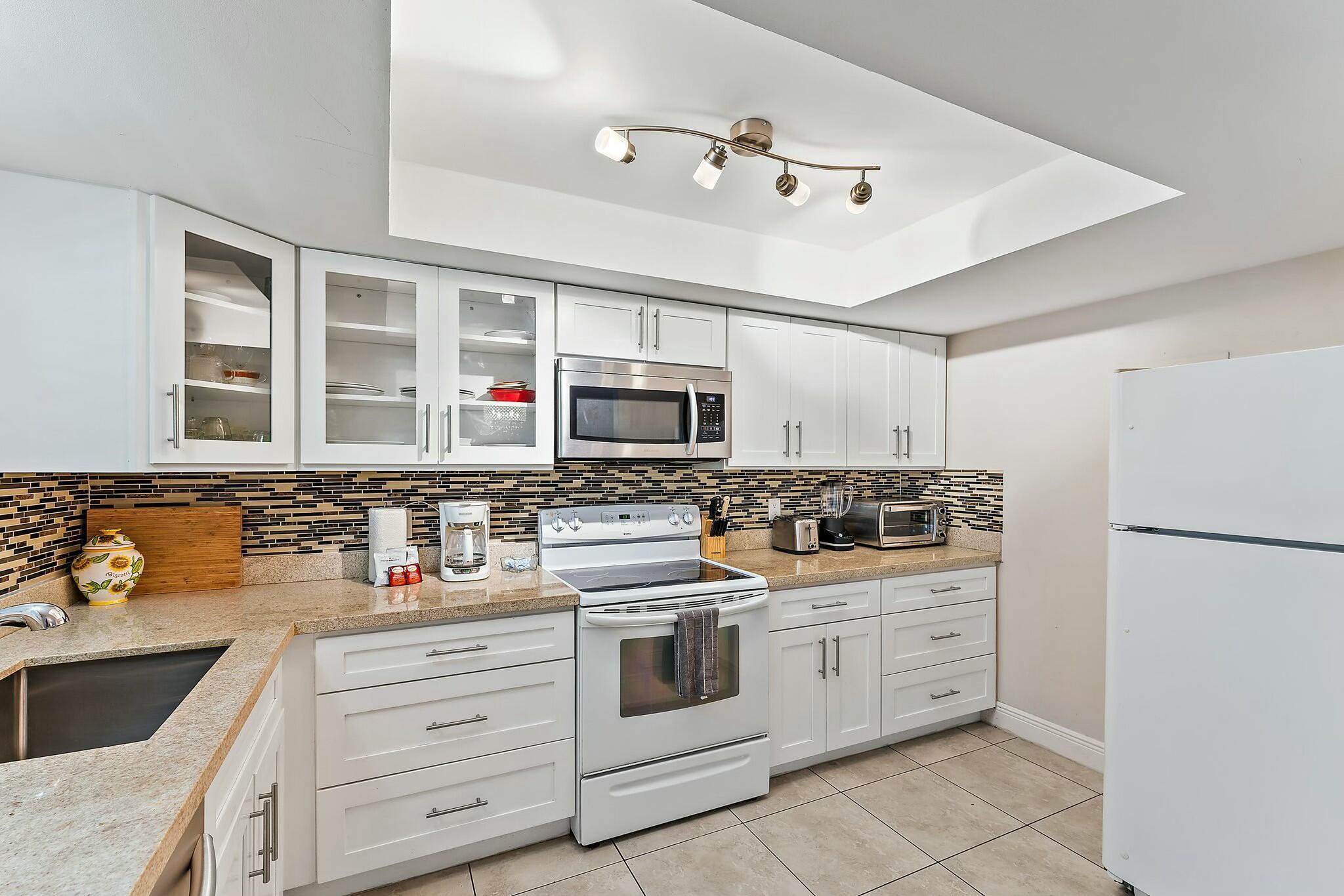 3036 Park Avenue Property Photo 9