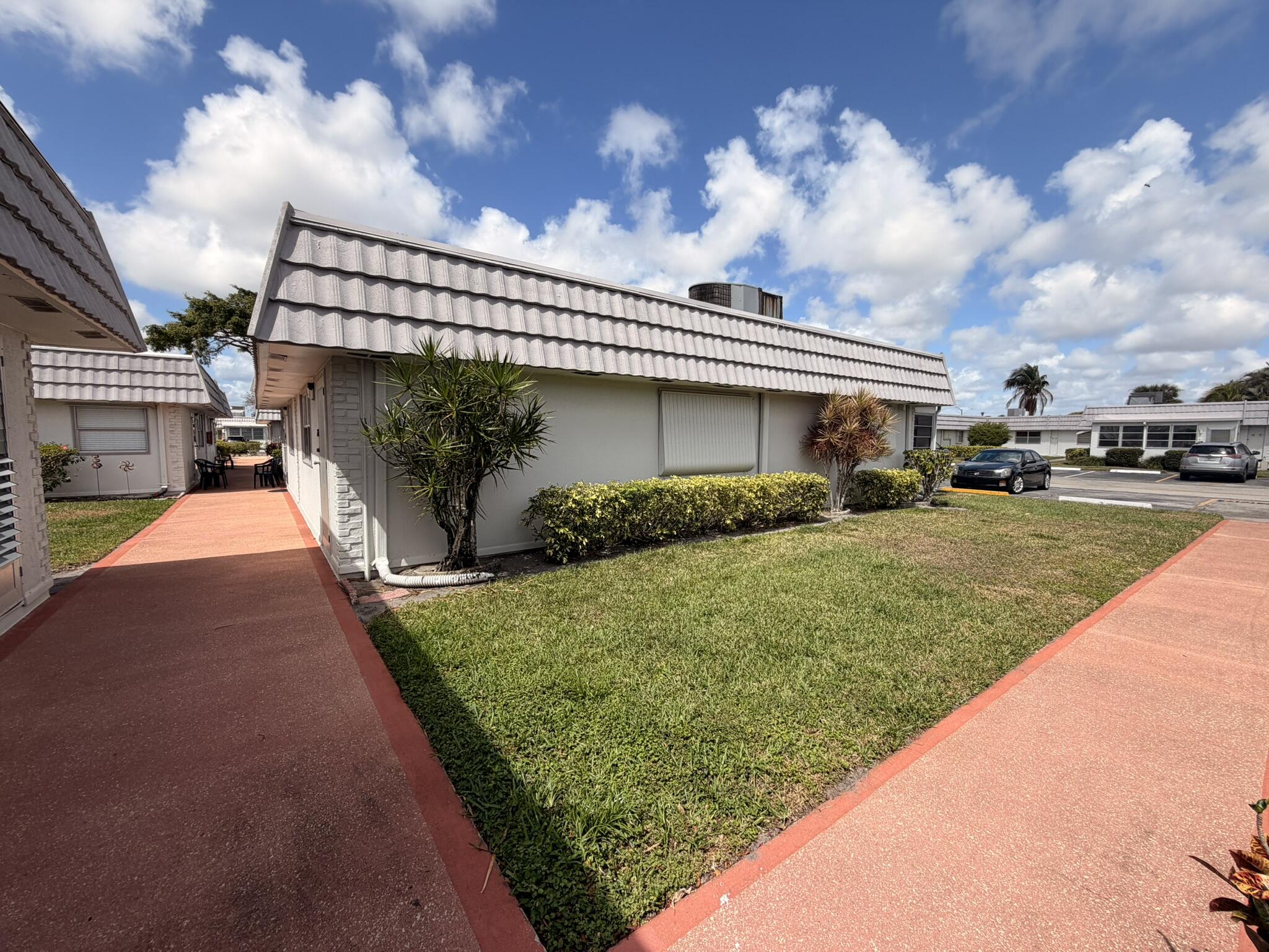43 Valencia B Property Photo 5