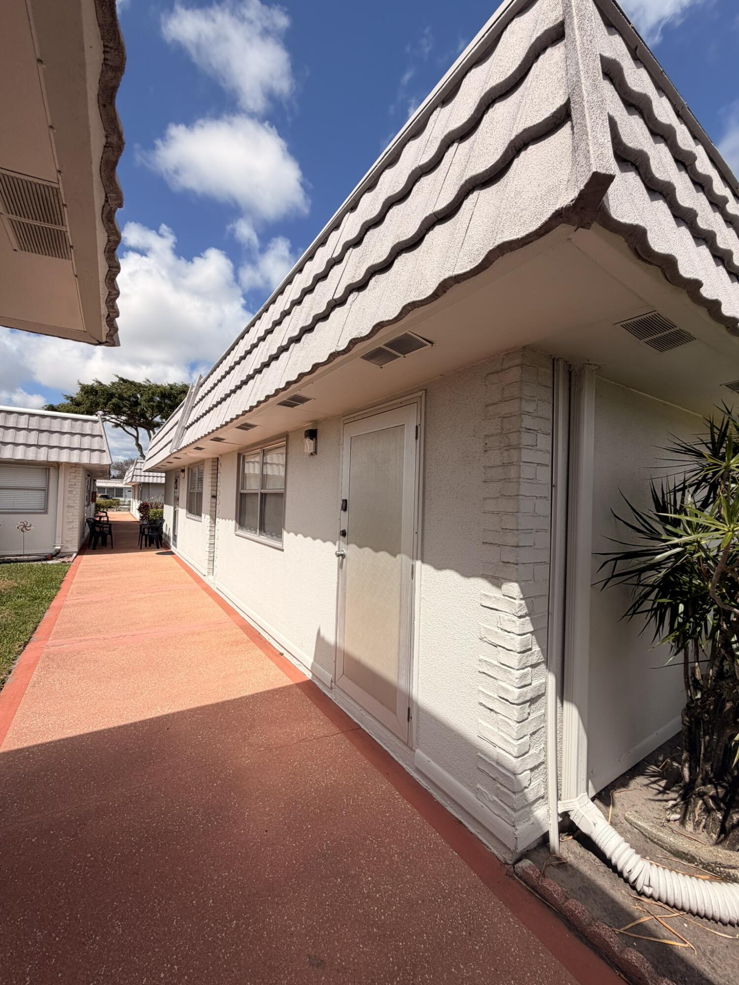 43 Valencia B Property Photo 6