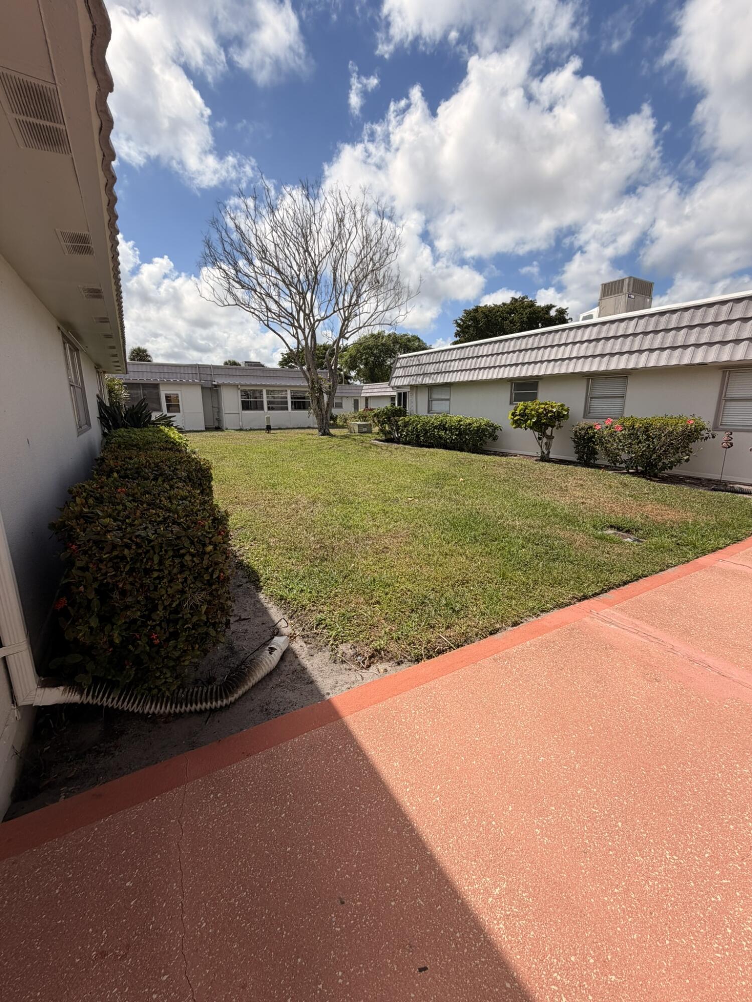 43 Valencia B Property Photo 8