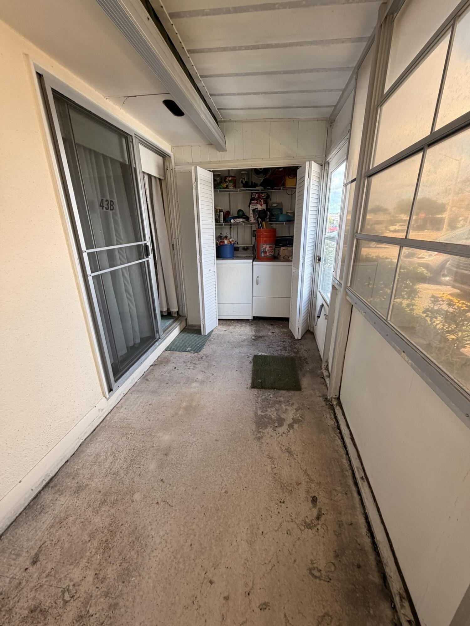 43 Valencia B Property Photo 23