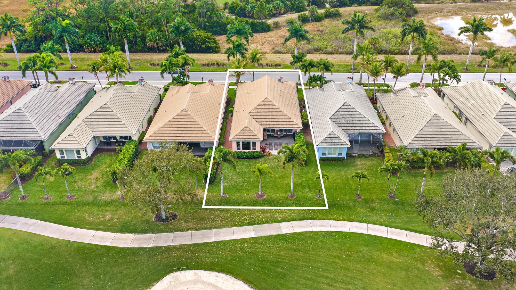 10675 La Strada Property Photo 2