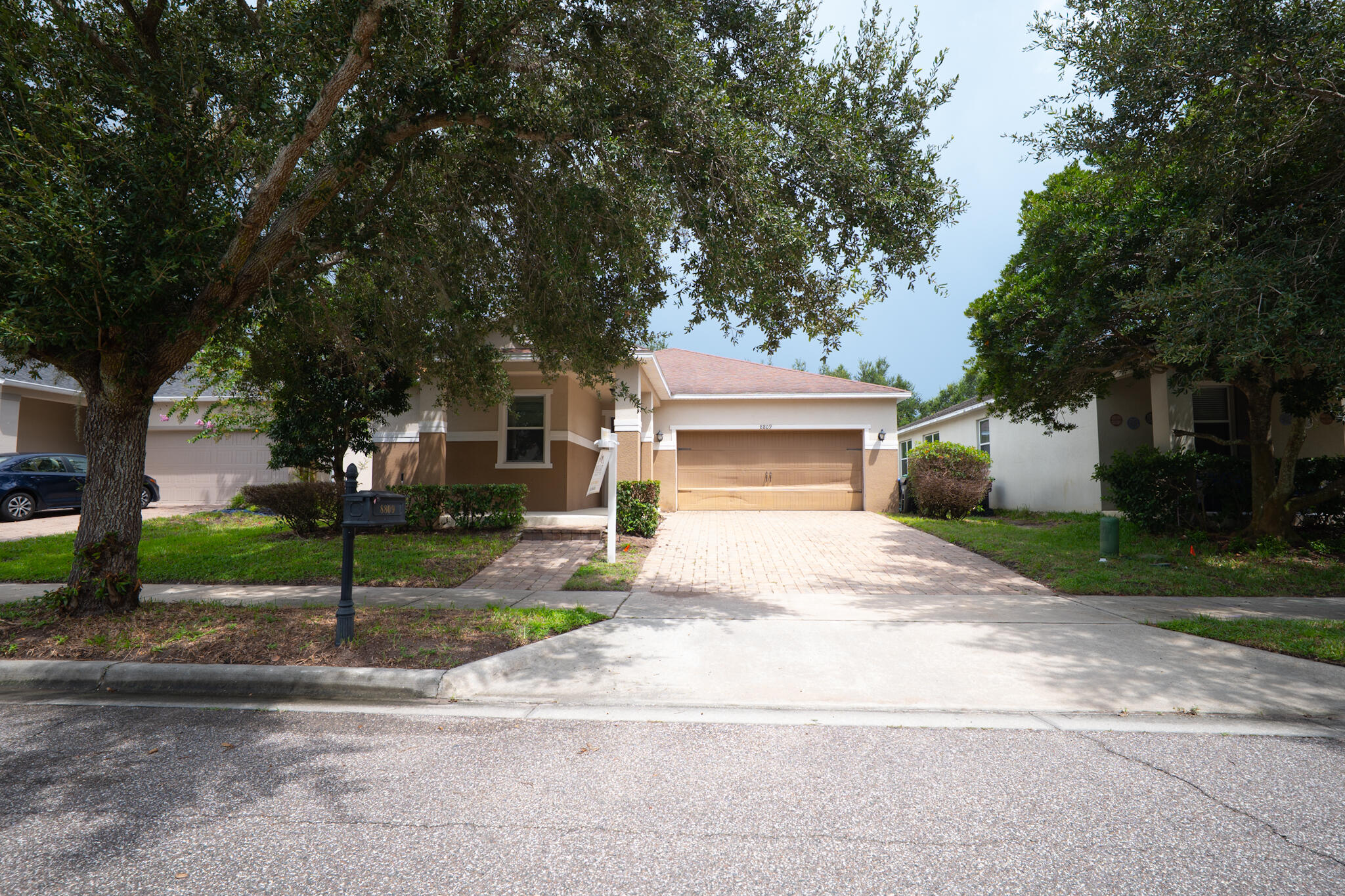 8809 Arrabida Lane Property Photo 2