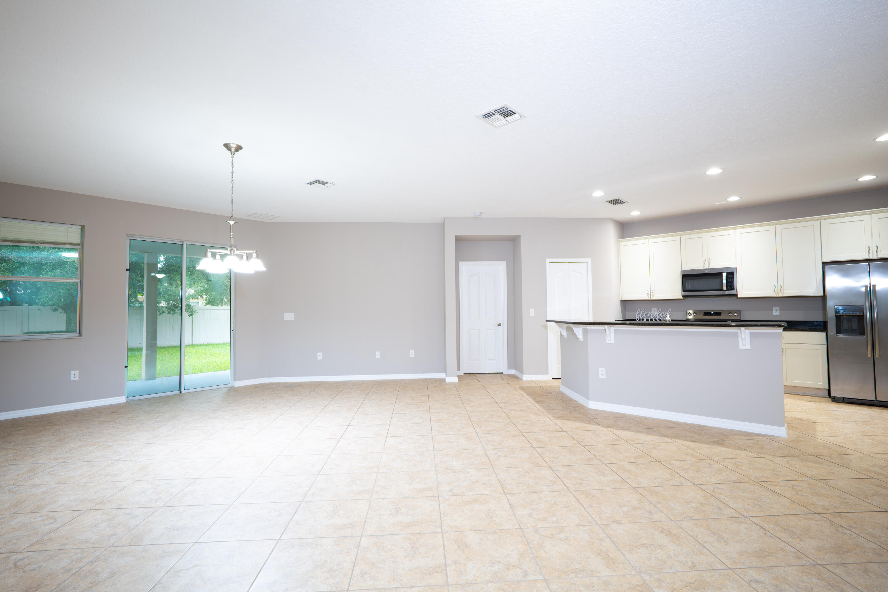 8809 Arrabida Lane Property Photo 9