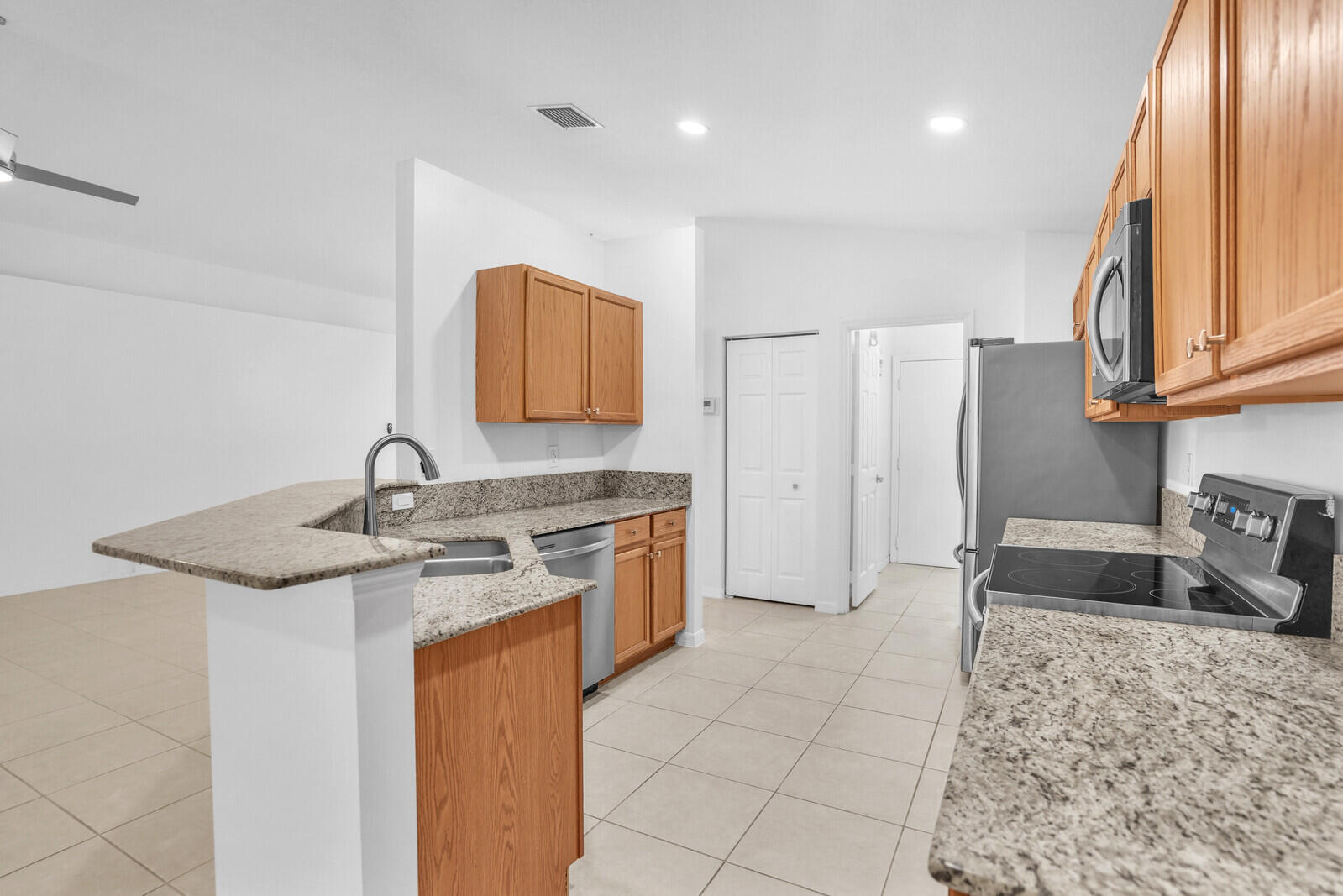 5329 Toscana Trail Property Photo 7