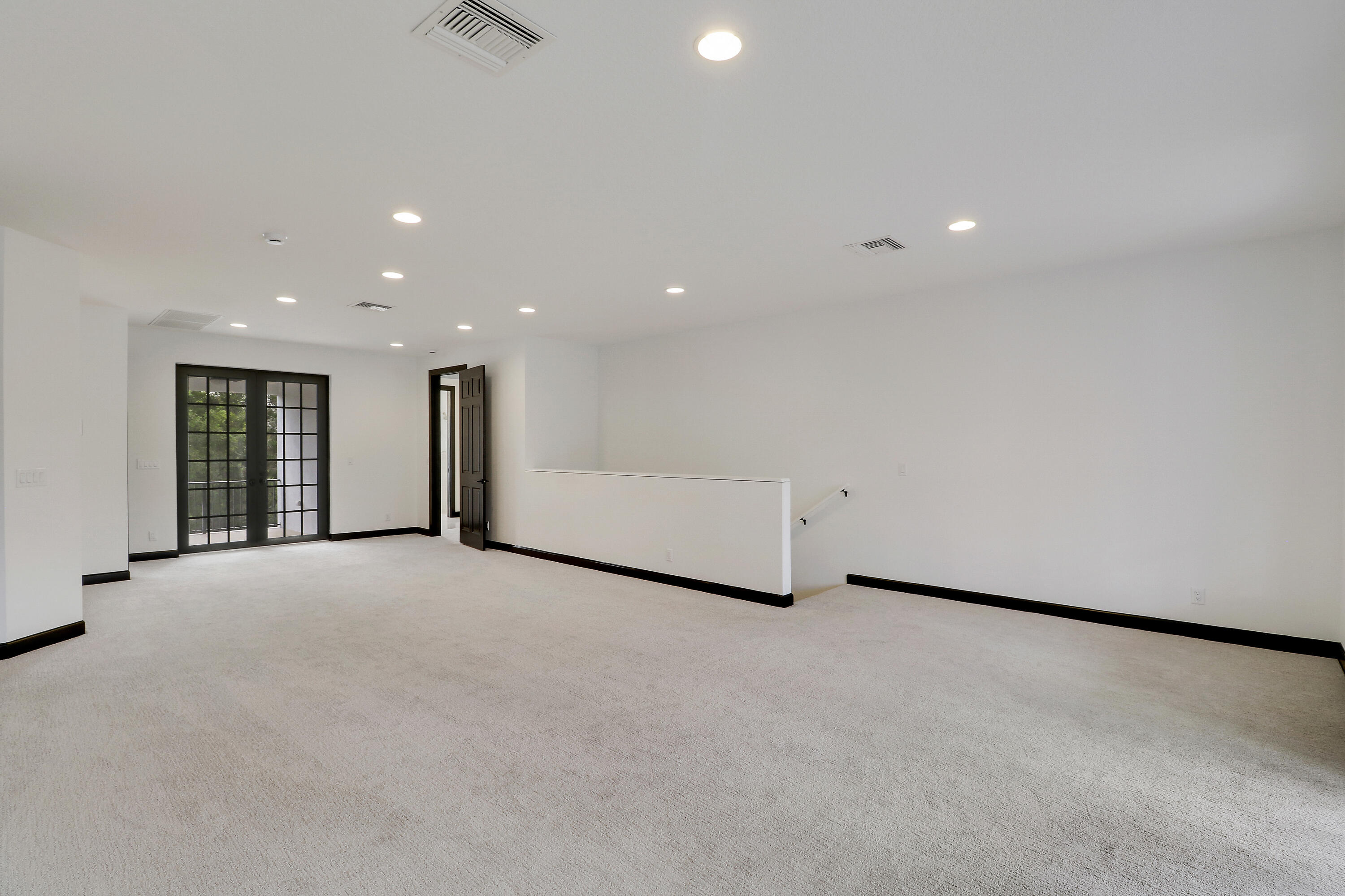 6161 Sw 42nd Street Property Photo 45
