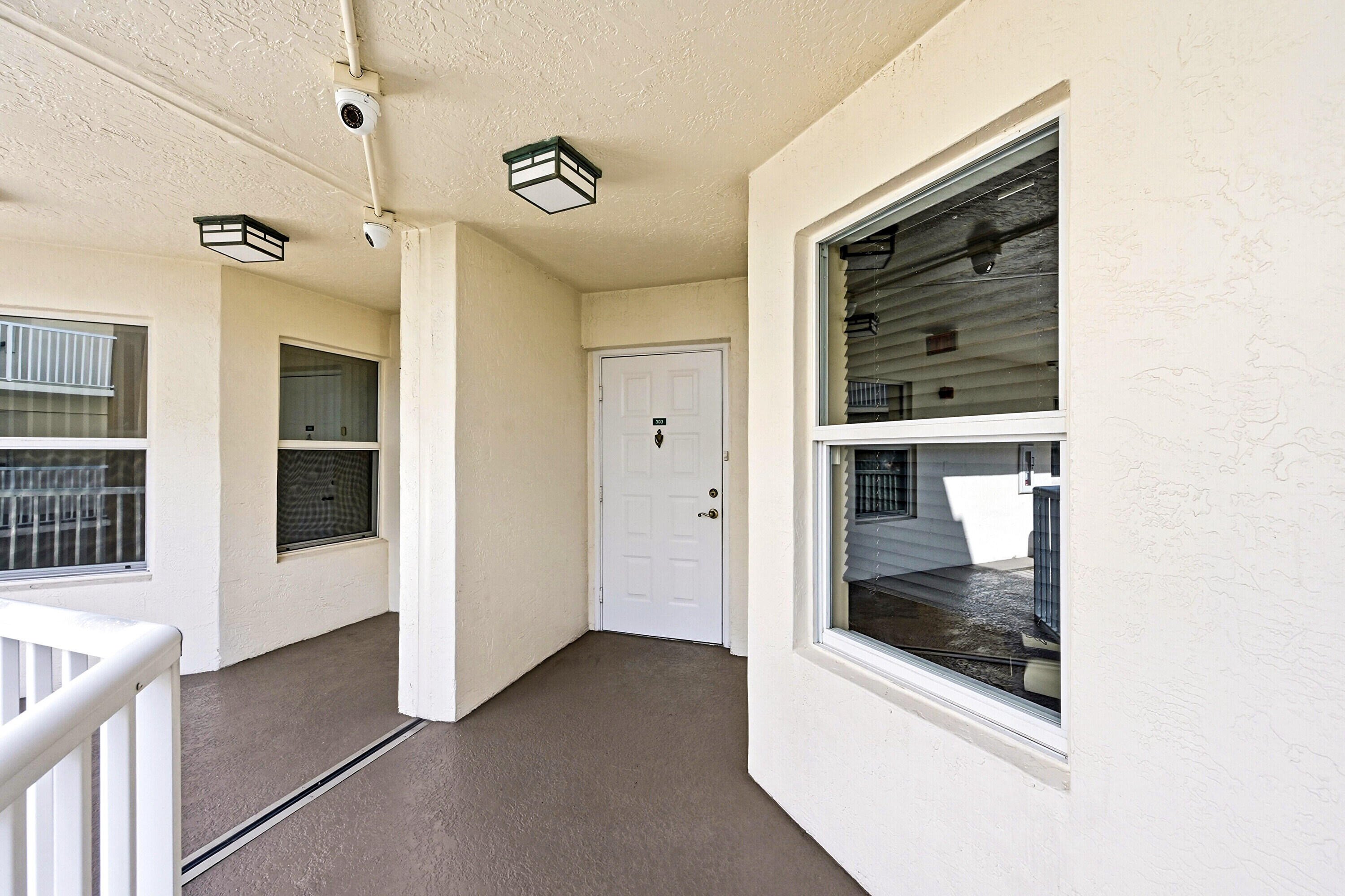 7763 Southampton Terrace 309 Property Photo 2