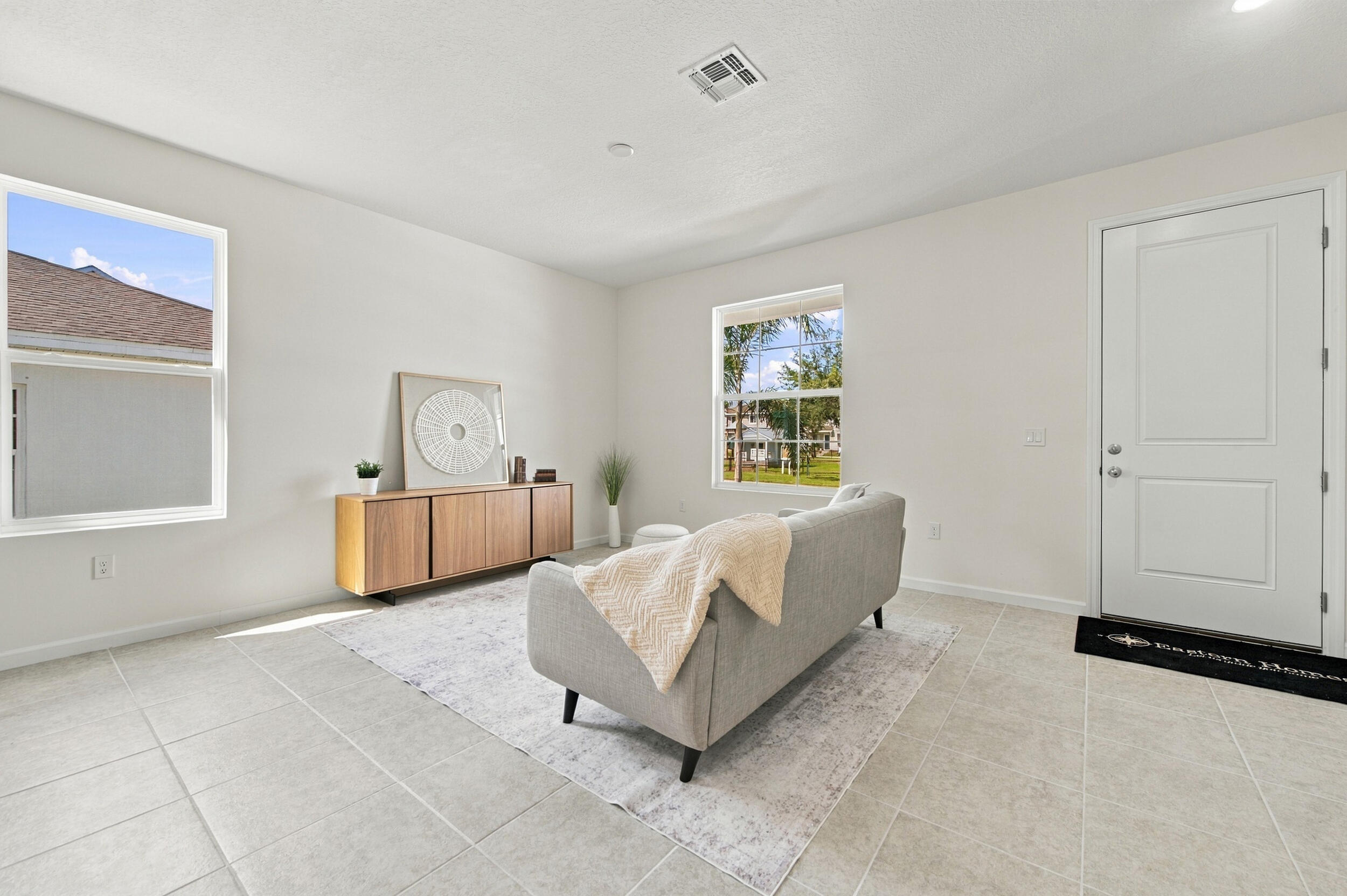 3344 N Park Drive Property Photo 6