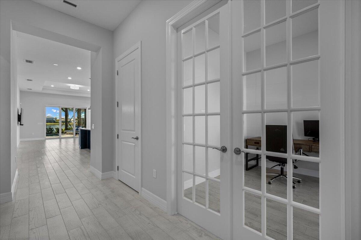 10366 Northbrook Circle Property Photo 3