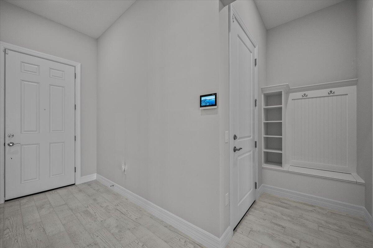10366 Northbrook Circle Property Photo 4