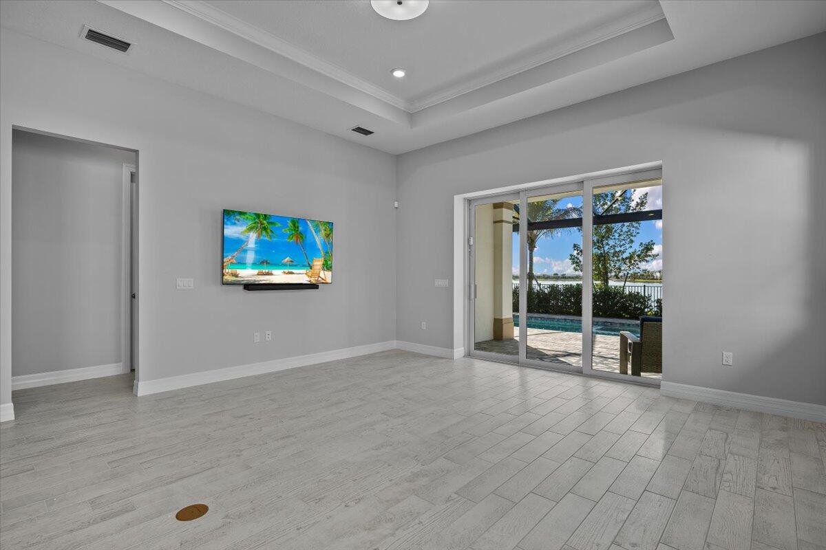 10366 Northbrook Circle Property Photo 11