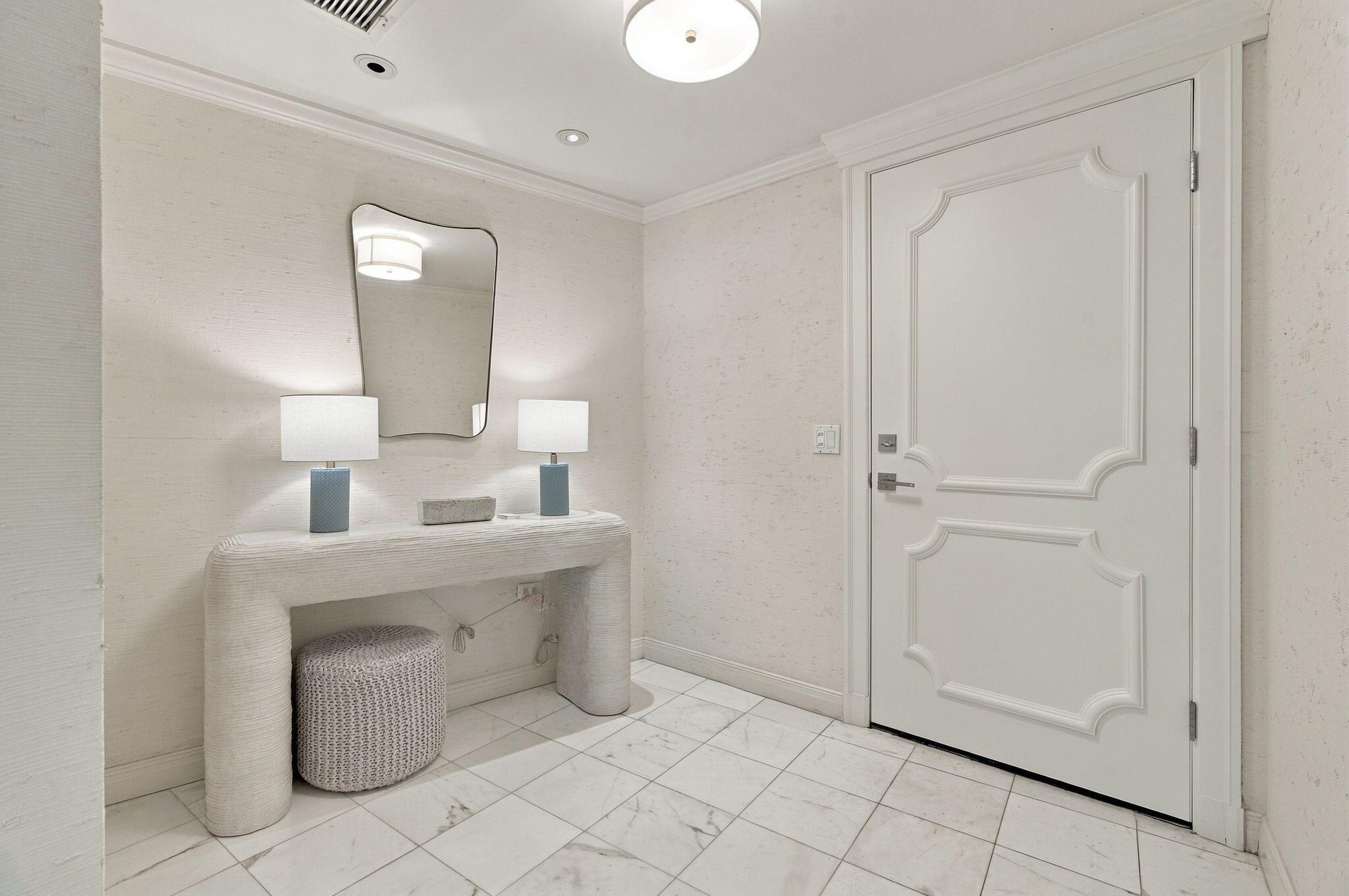 100 Royal Palm Way G5 Property Photo 4