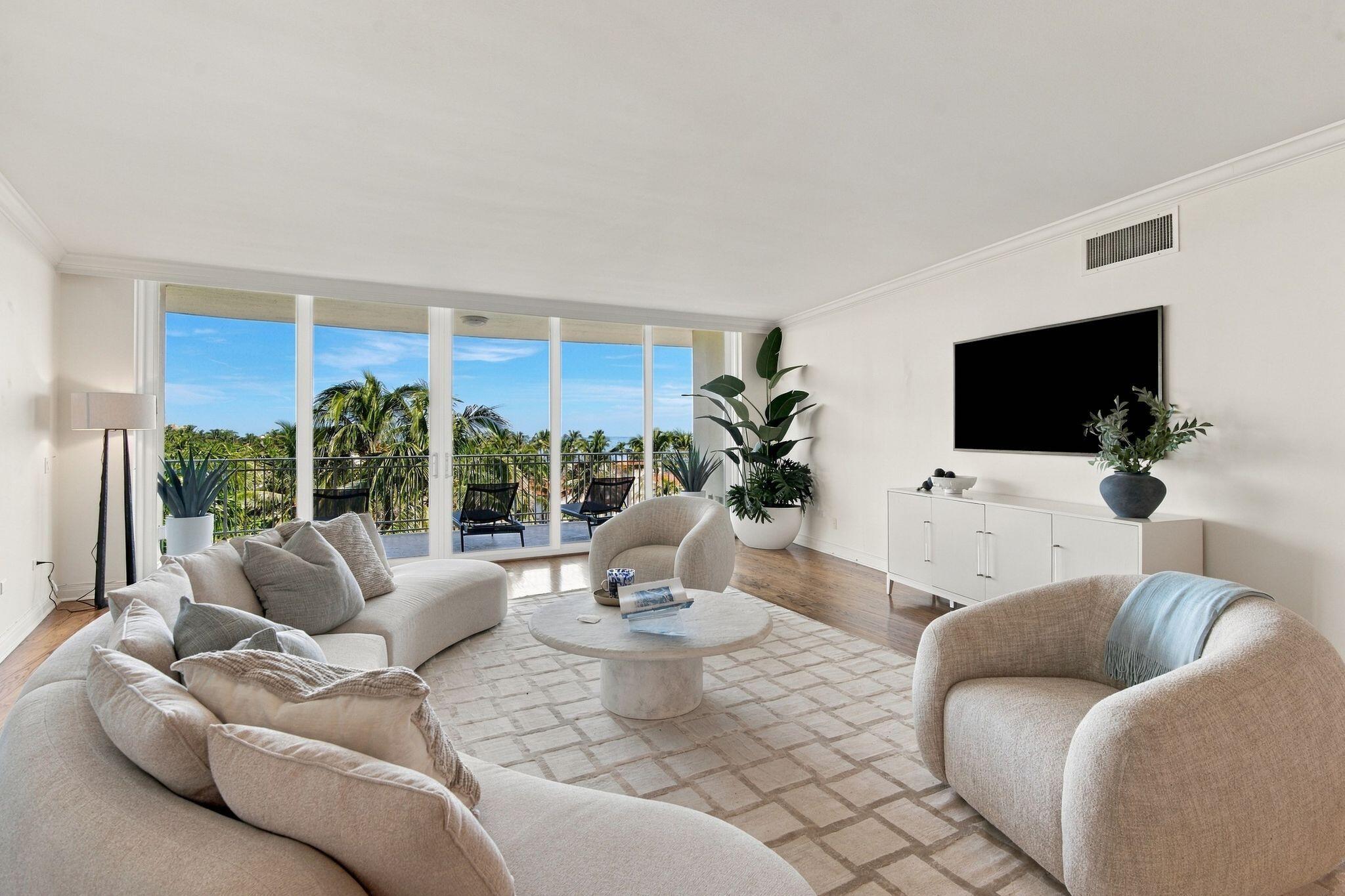 100 Royal Palm Way G5 Property Photo 5