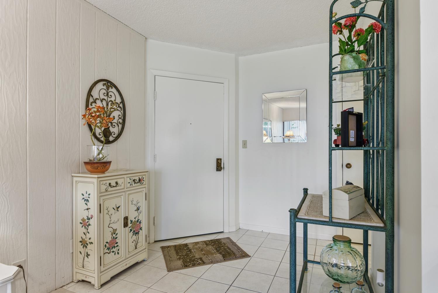 1605 S Us Highway 1 V6-106 Property Photo 8