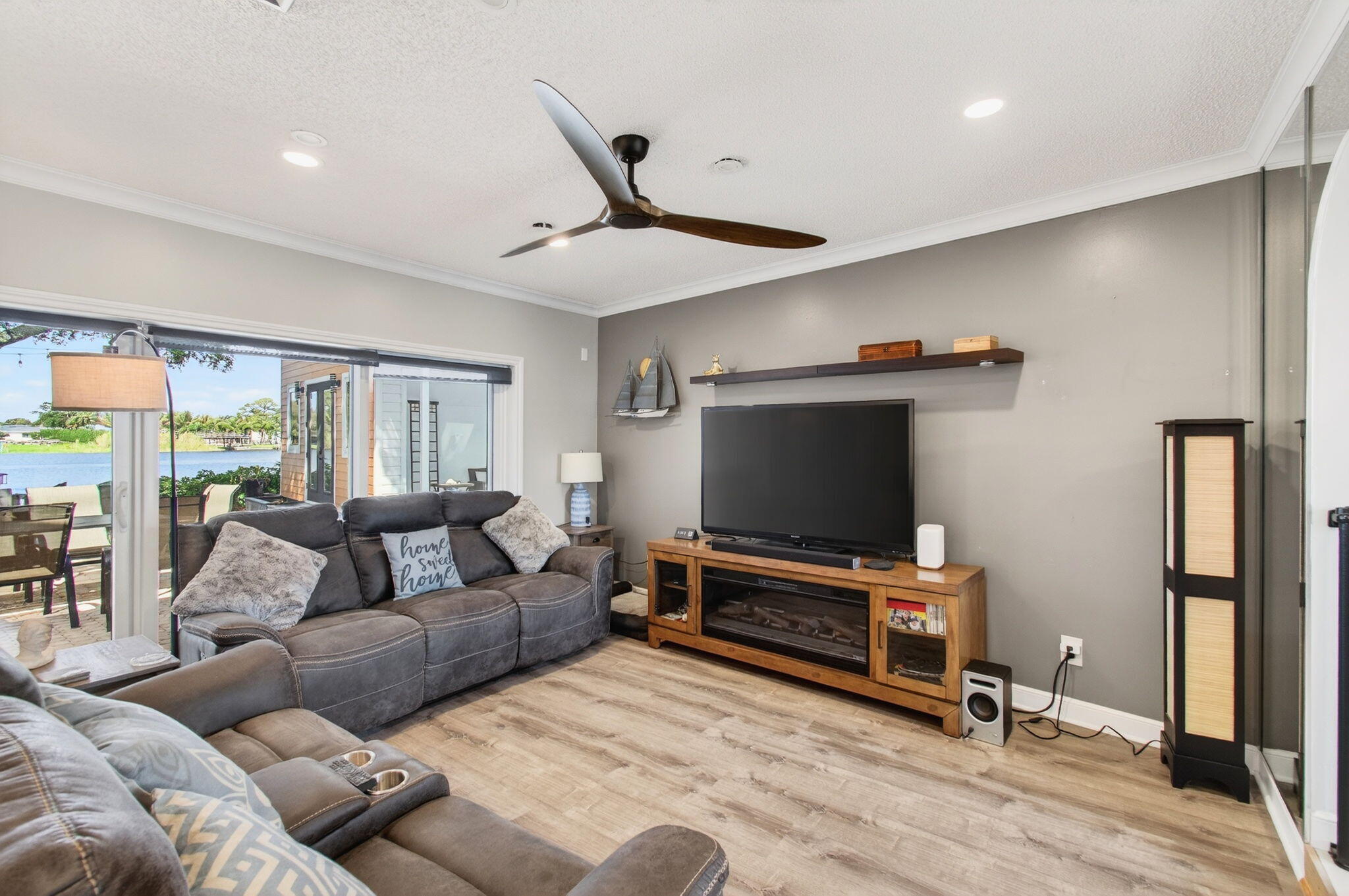 6647 Paul Mar Drive Property Photo 18