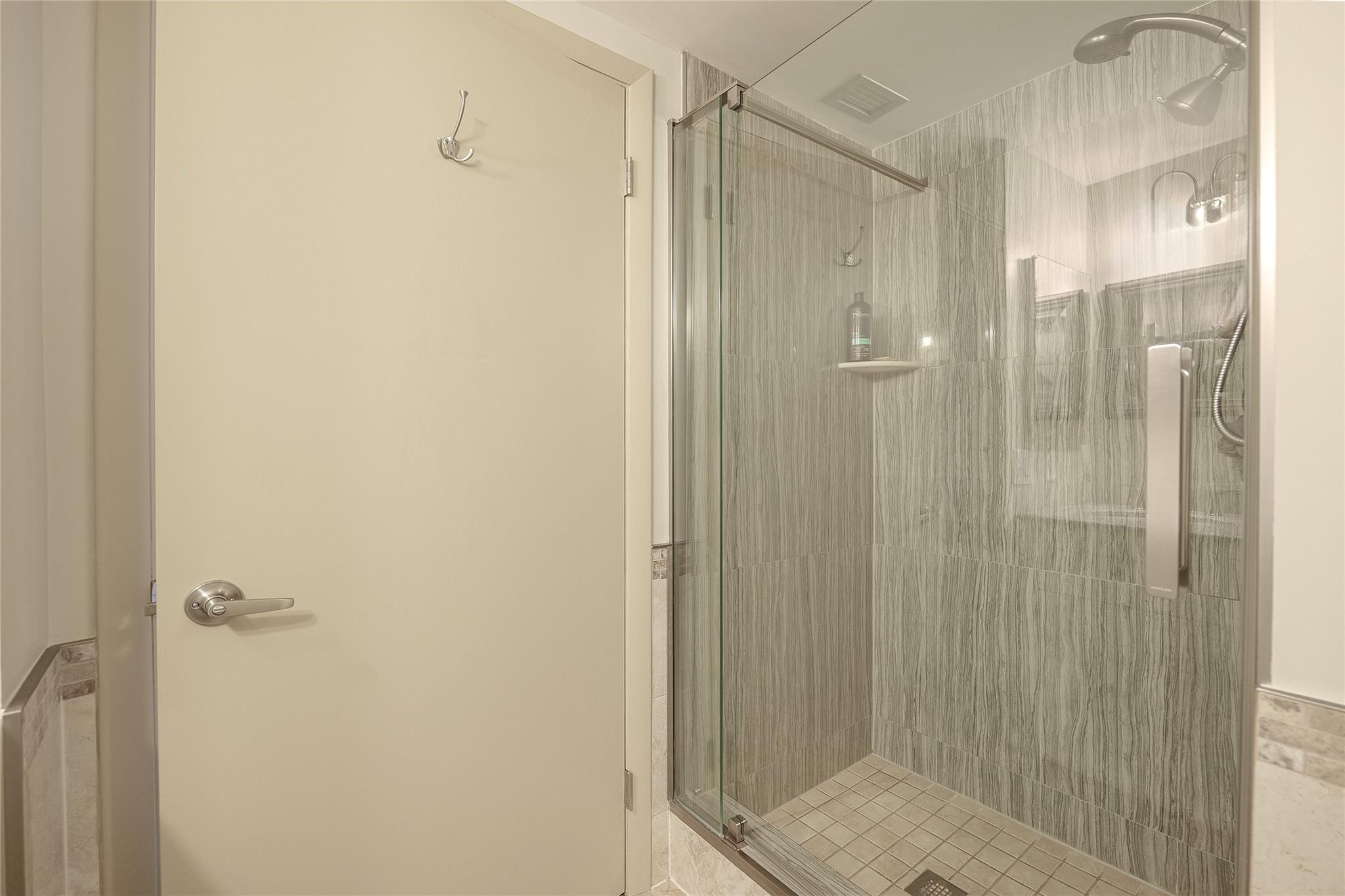 7100 Radice Court 808 Property Photo 28