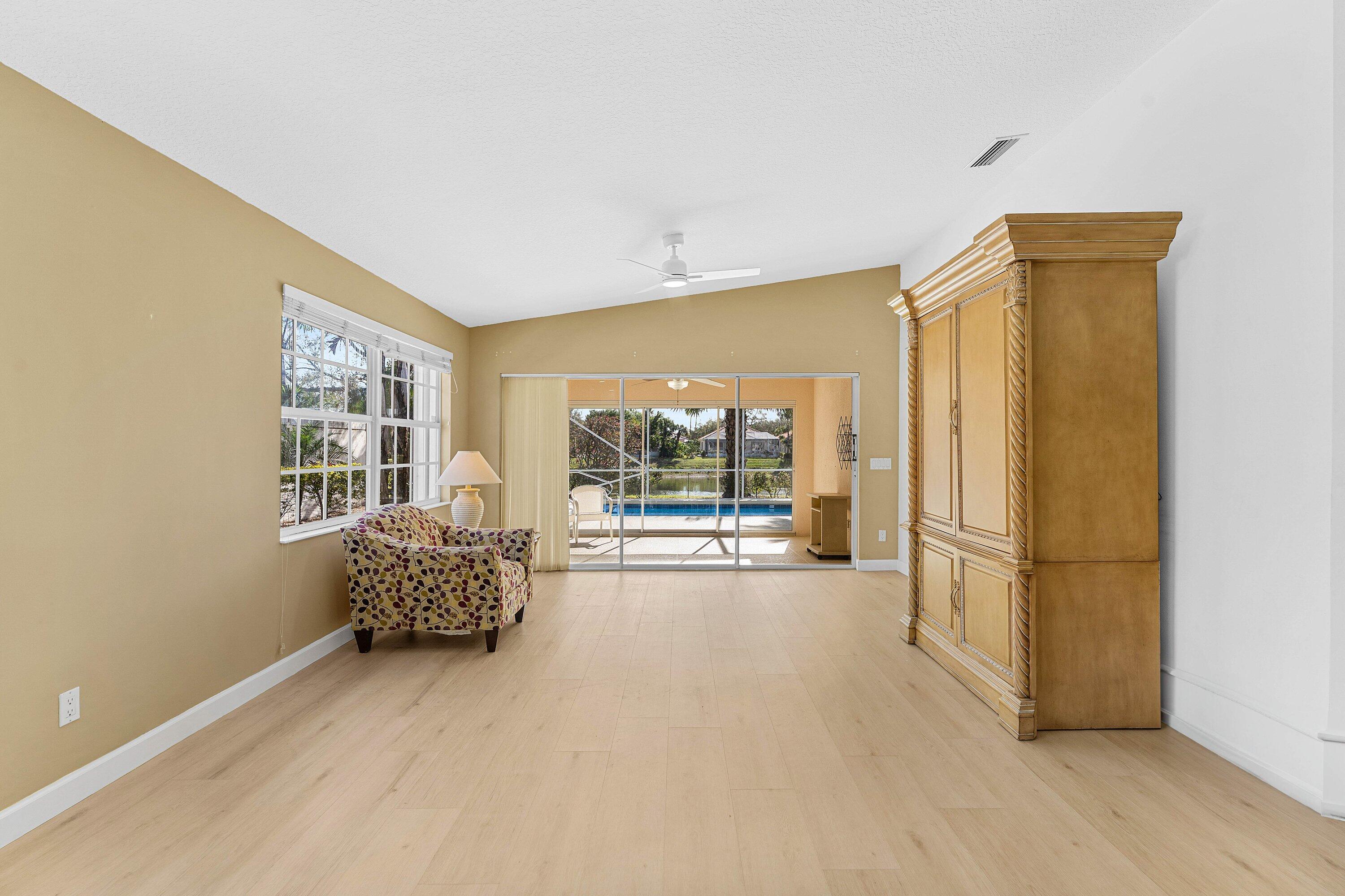 7754 Nile River Road Property Photo 10