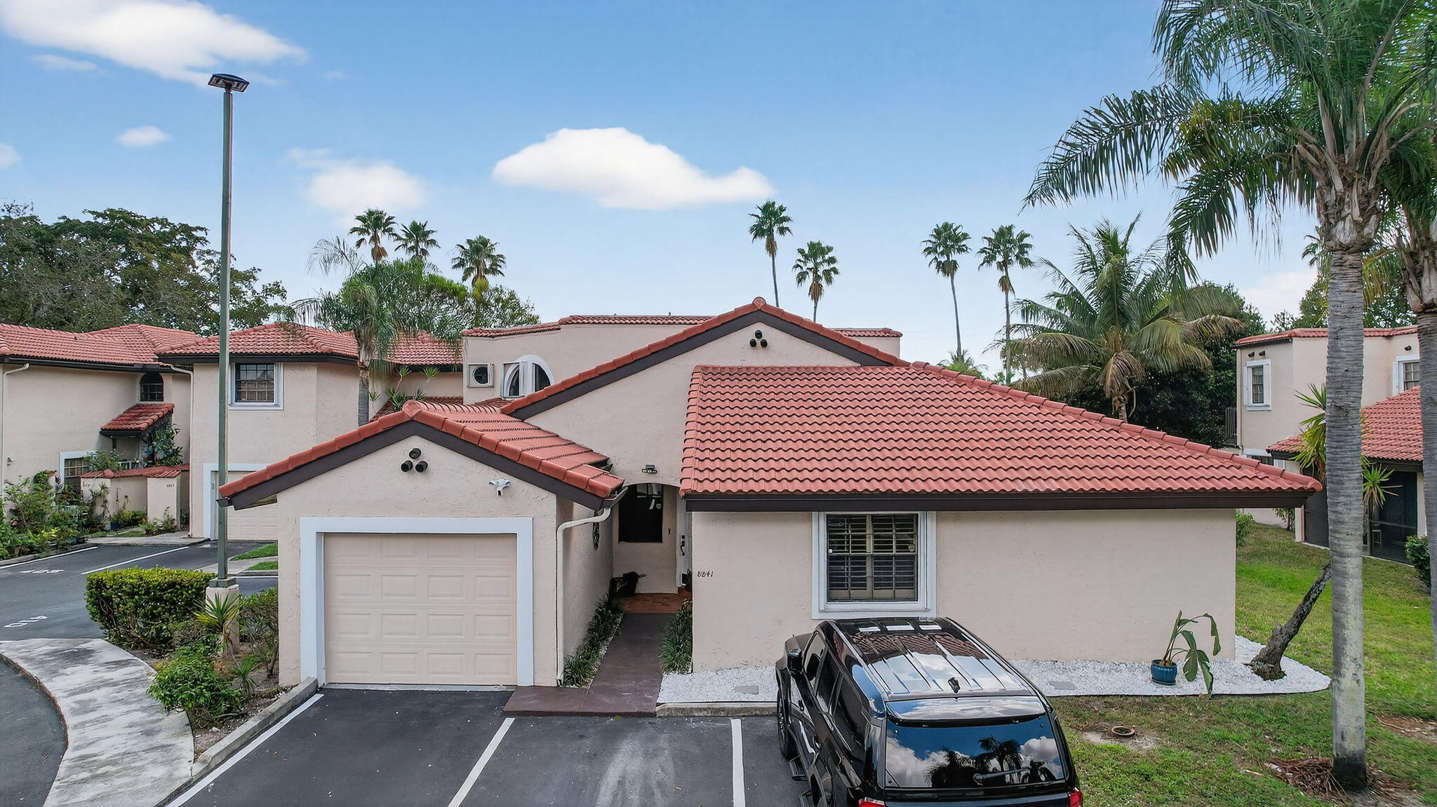 8841 W Sunrise Boulevard