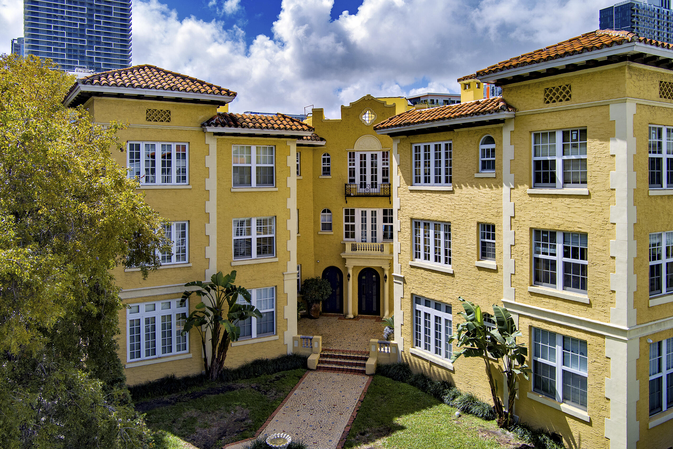 3224 Biscayne Boulevard A3