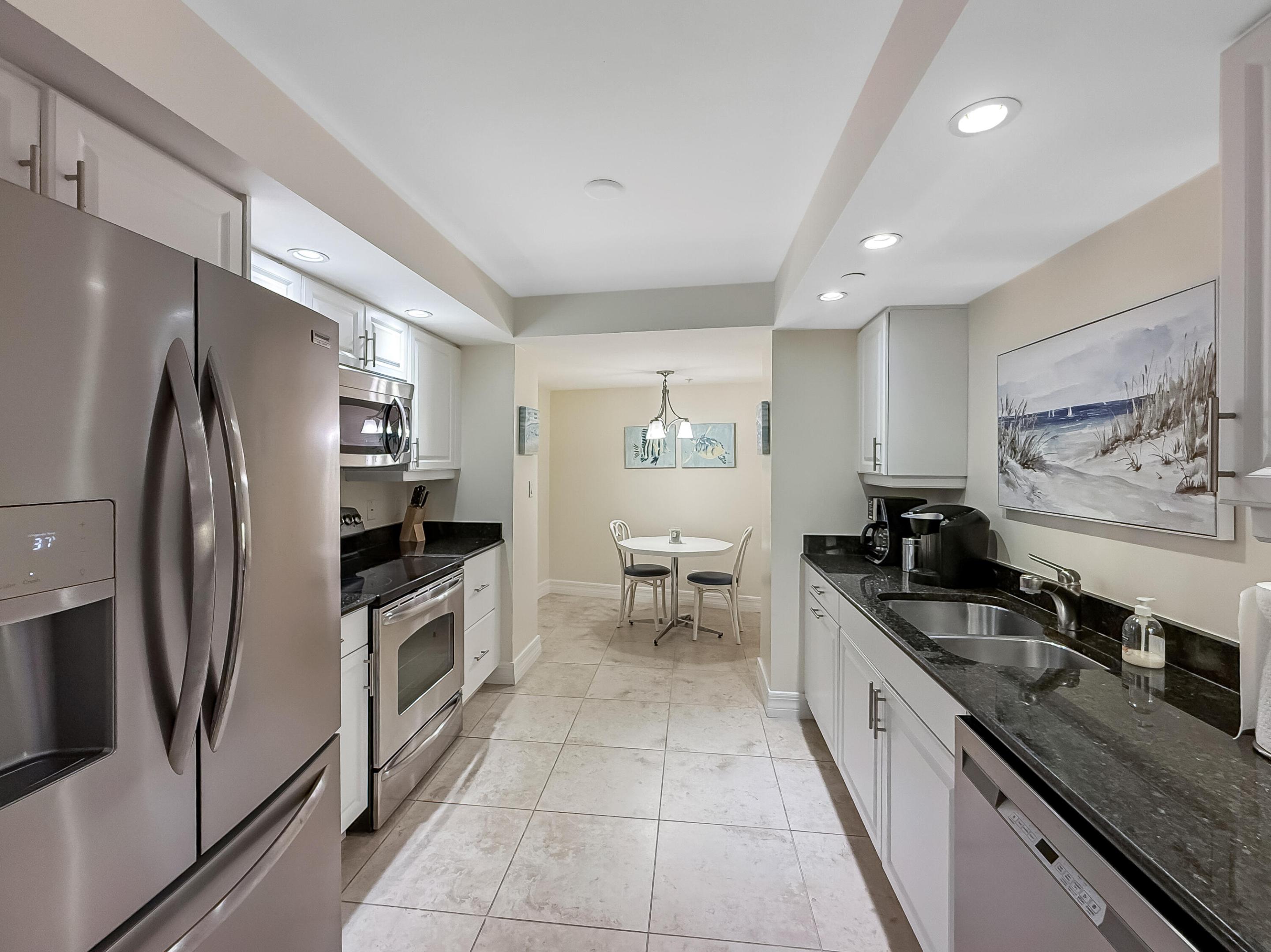 3000 N Ocean Drive 6 E Property Photo 5
