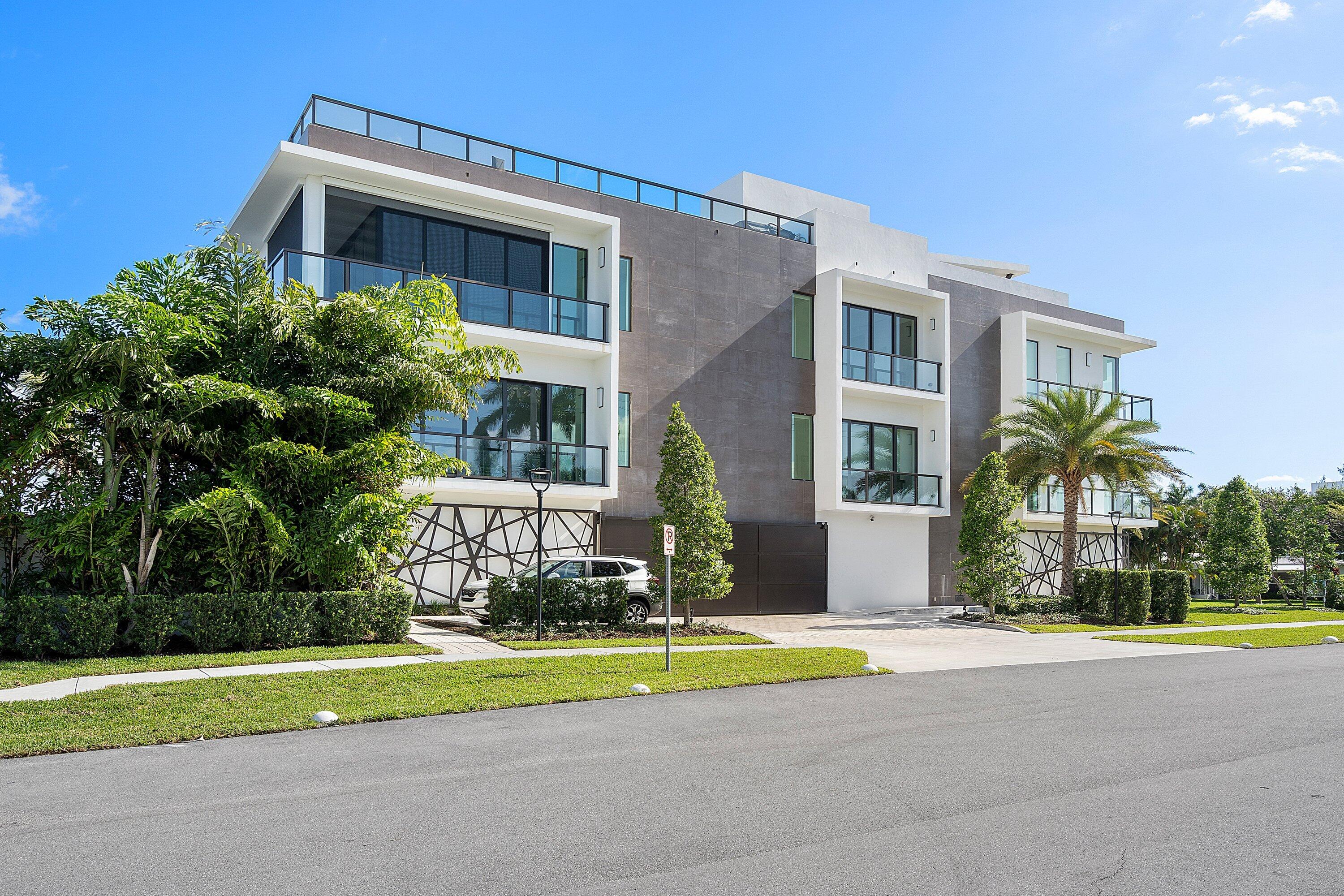 344 Venetian Drive 101 Property Photo 1