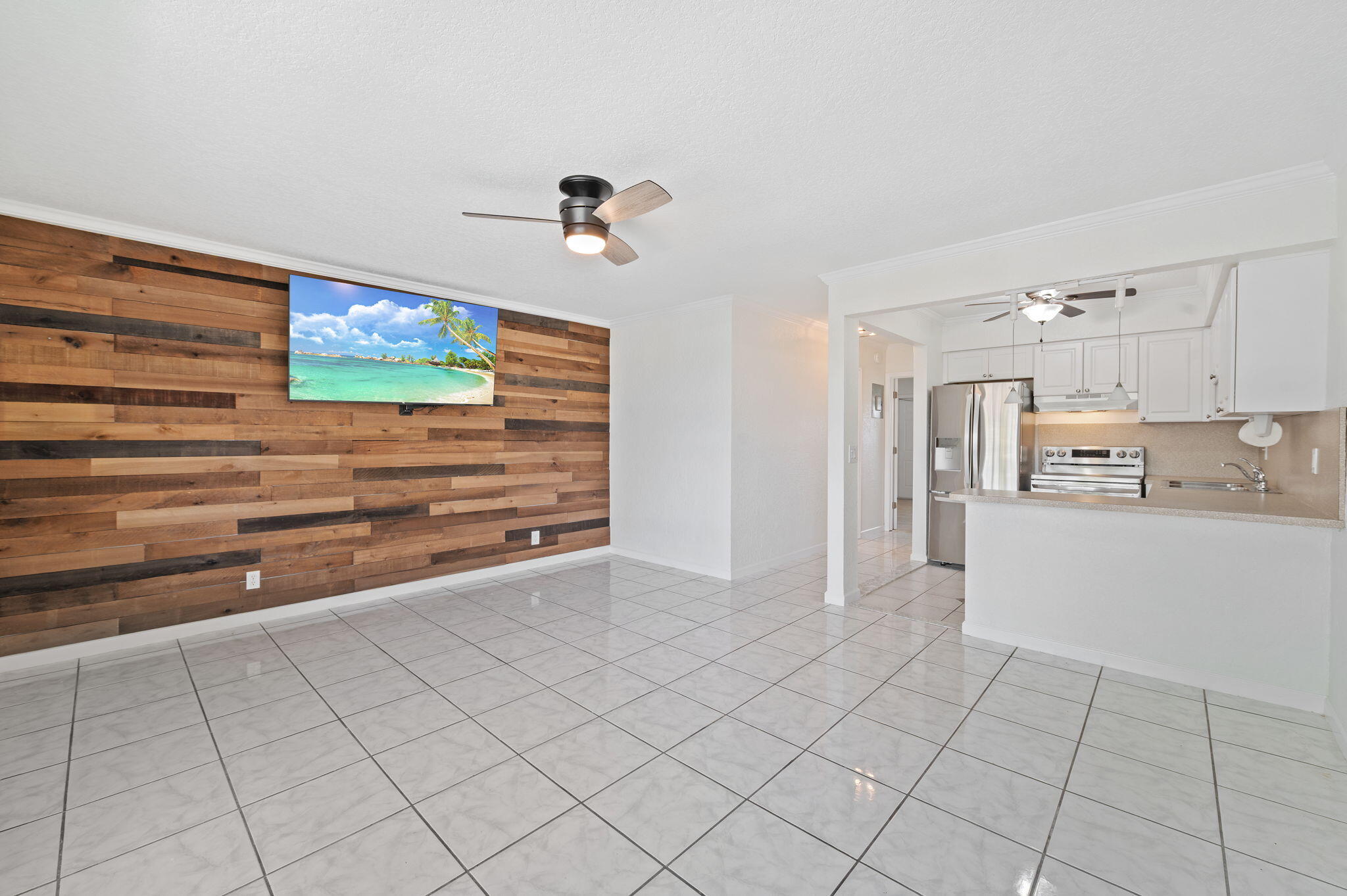 1780 Se 4th Street Property Photo 3