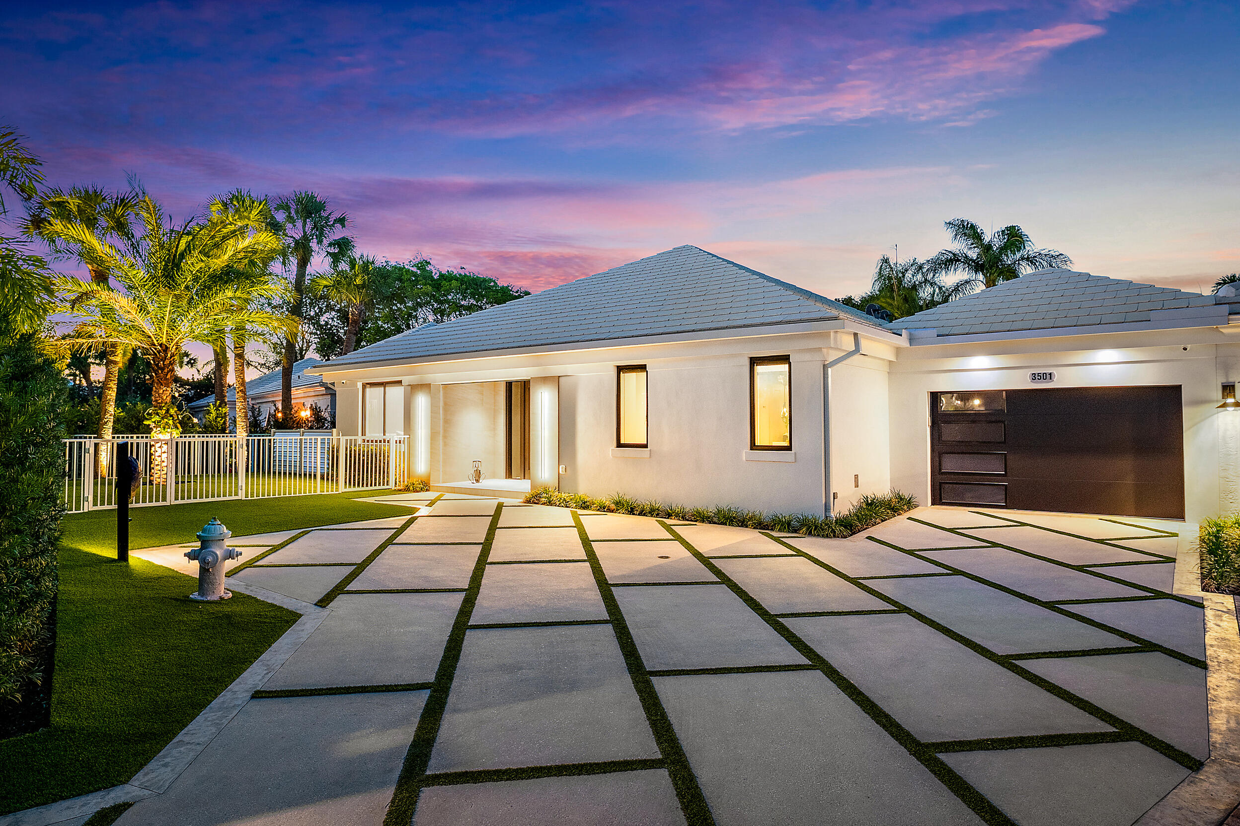 3501 Captains Way Property Photo 4