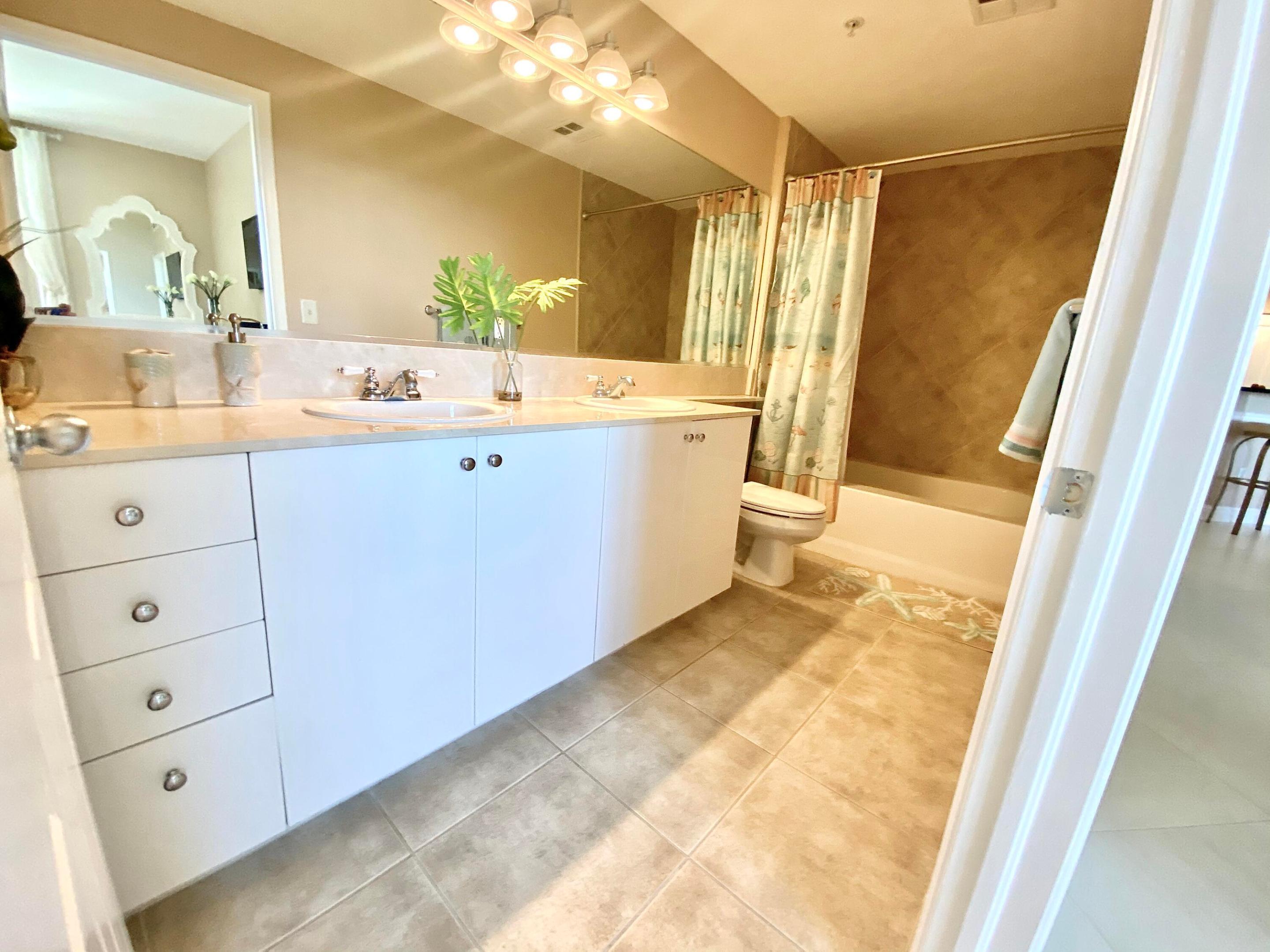 806 E Windward Way 508 Property Photo 12