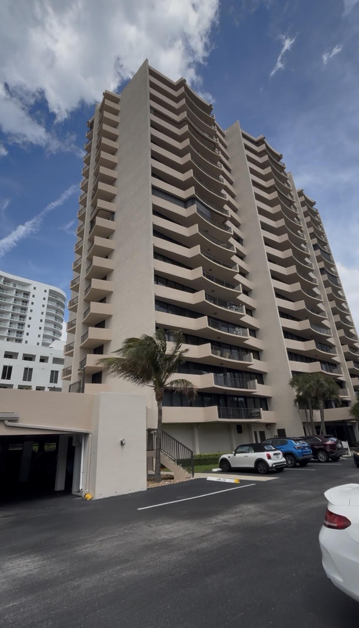 4200 N Ocean Avenue 1-605 Property Photo 1