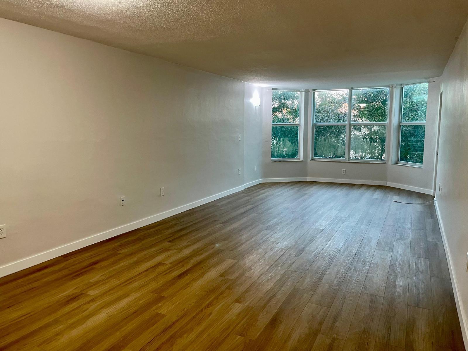 1401 Ne 191st Street Property Photo 2