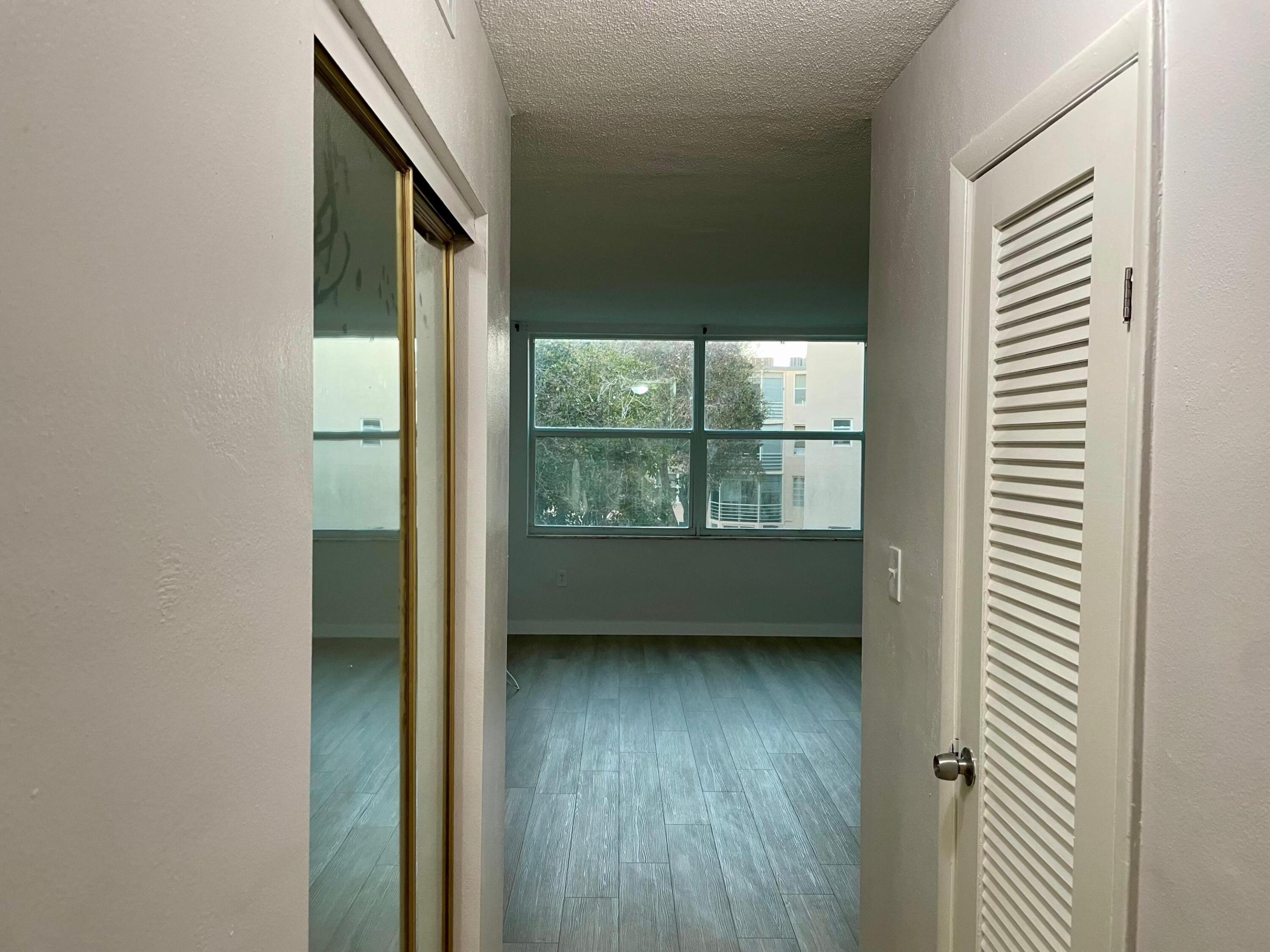 1401 Ne 191st Street Property Photo 10