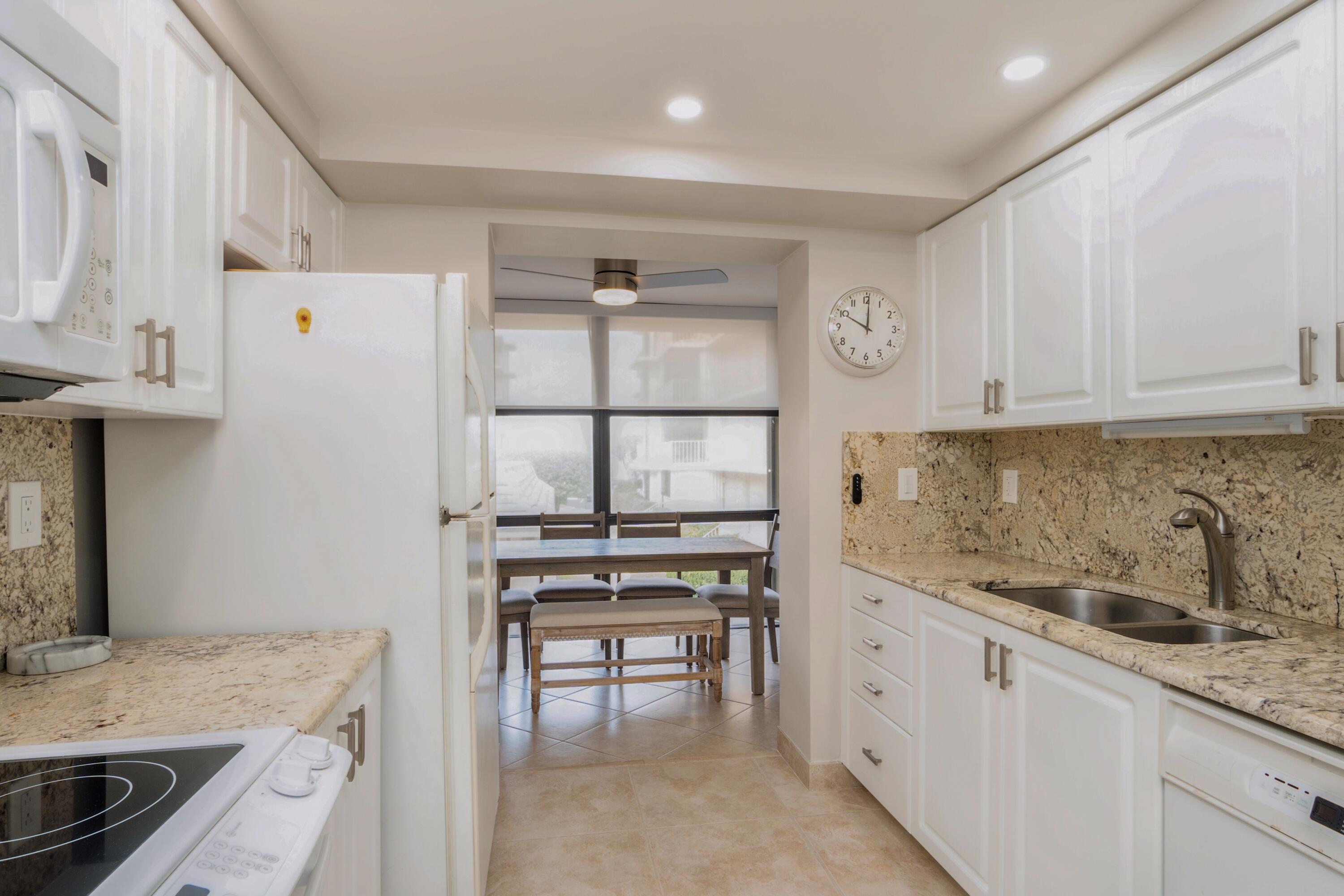 3200 S Ocean Boulevard B104 Property Photo 12
