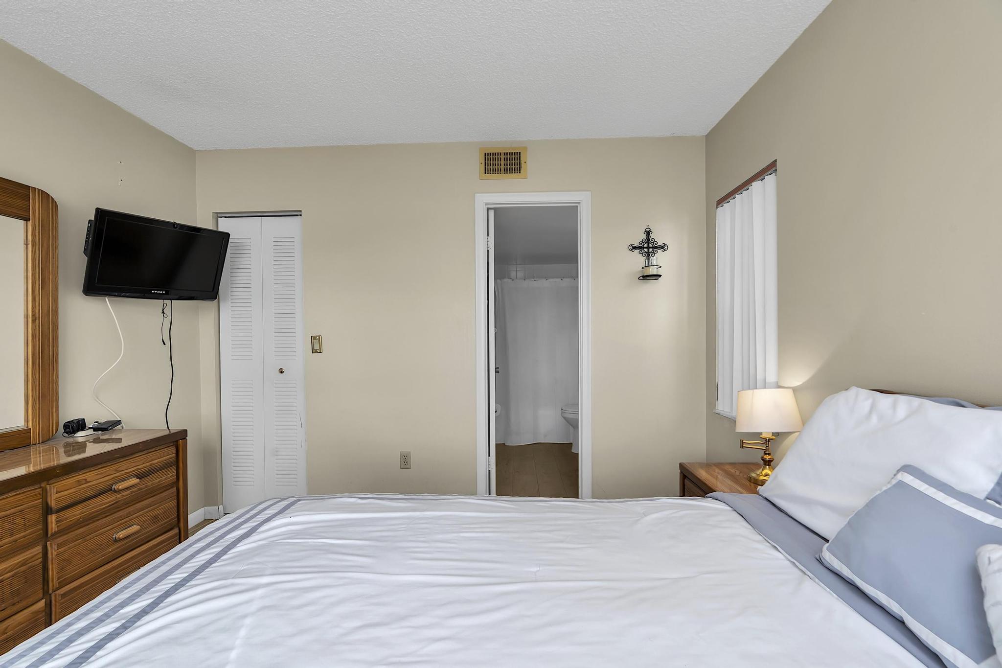 6715 W 26th Drive 101-6 Property Photo 15