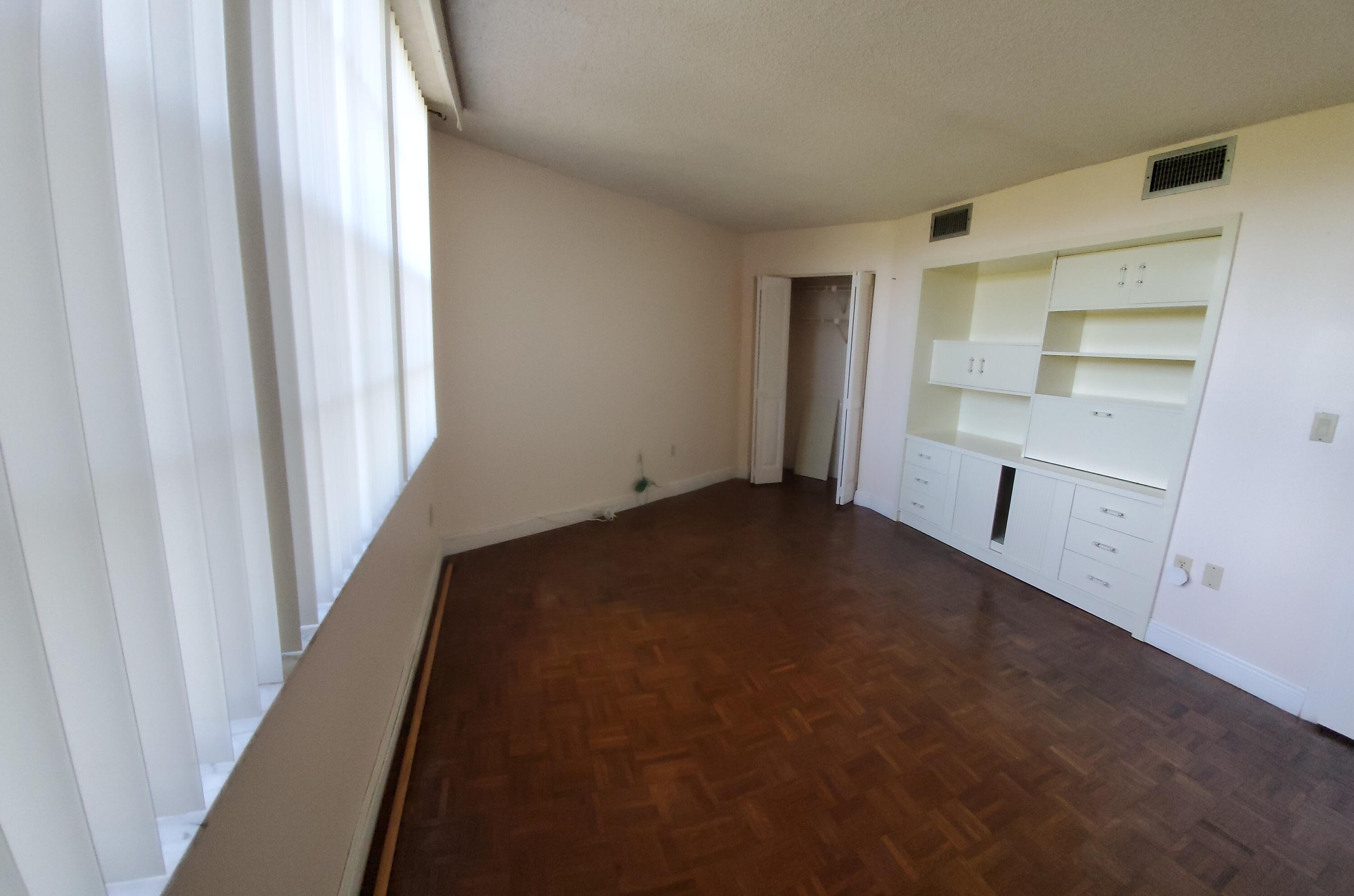 1400 Saint Charles Place 608 Property Photo 7